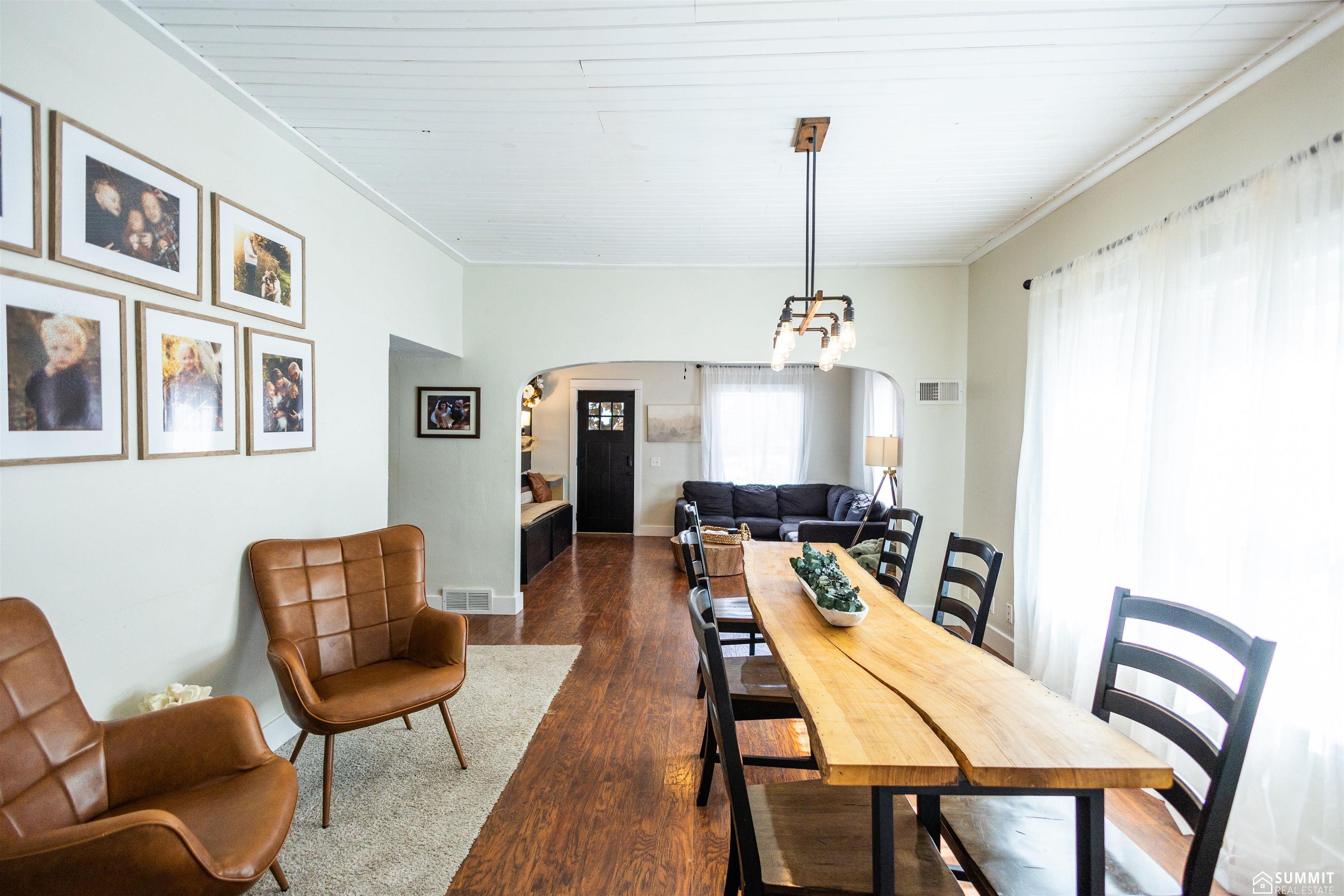 971 11th Street, Henderson, NE, 68371