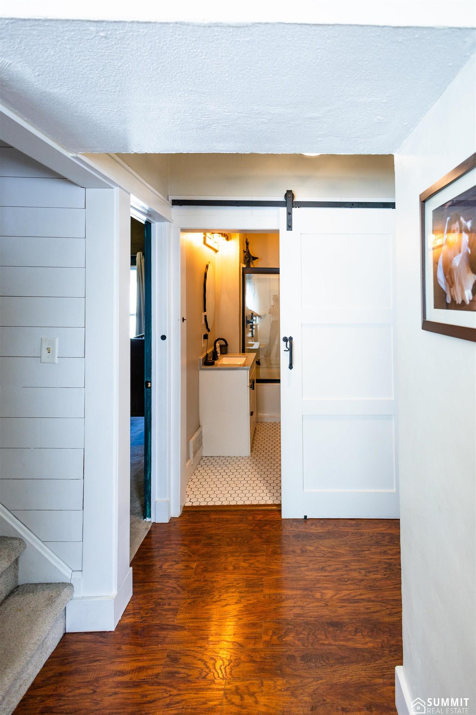 971 11th Street, Henderson, NE, 68371