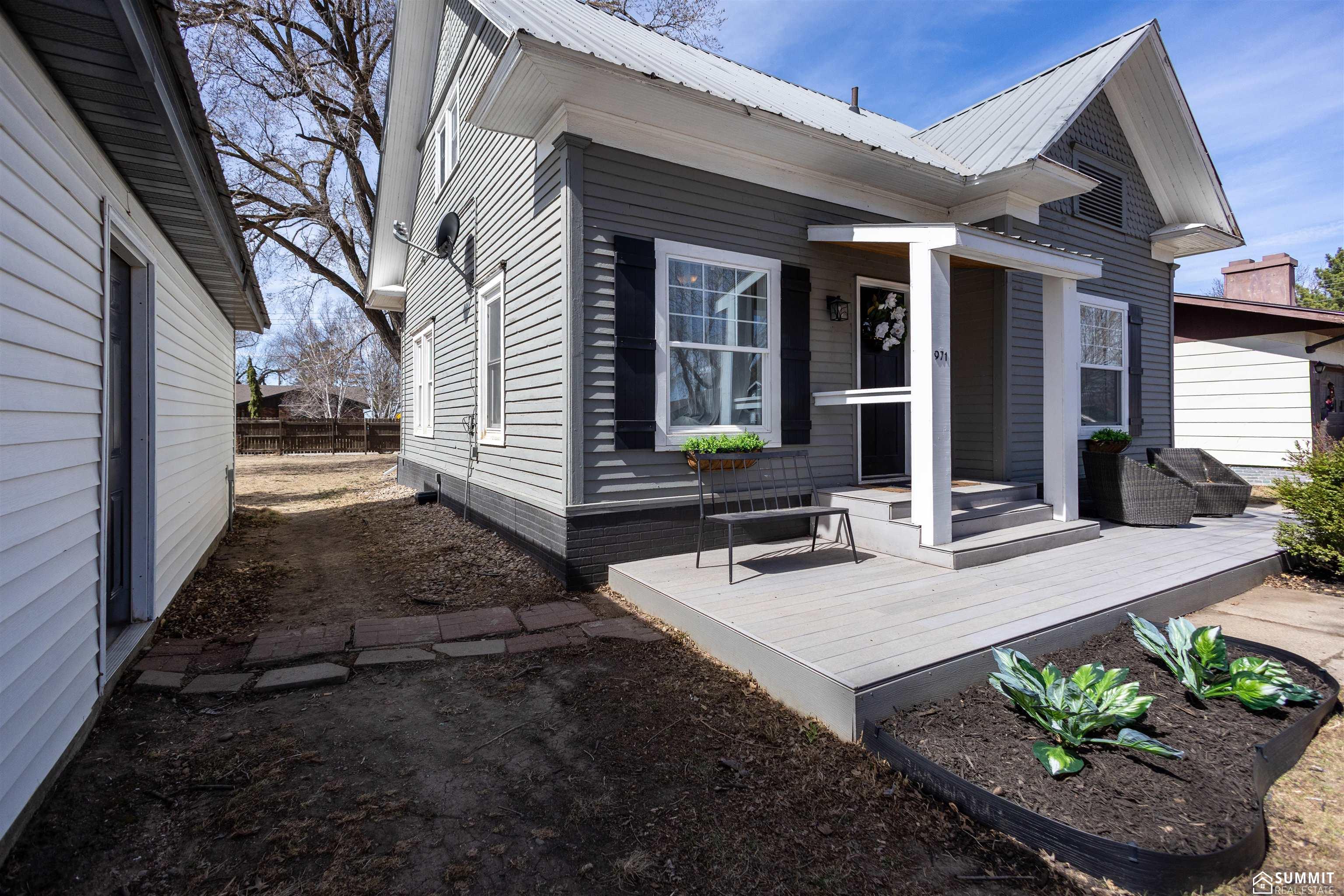 971 11th Street, Henderson, NE, 68371