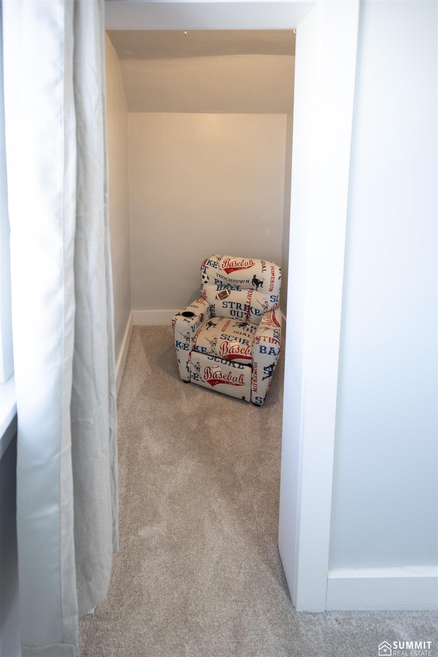 971 11th Street, Henderson, NE, 68371