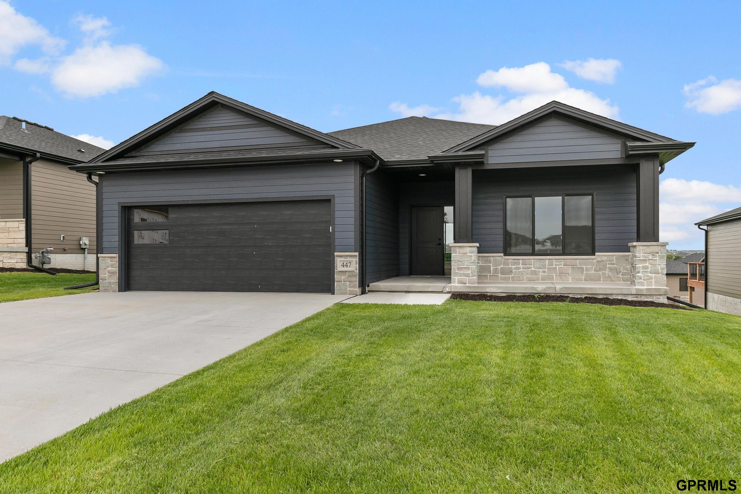 Photo of 435 N 105th Street Lincoln NE 68527