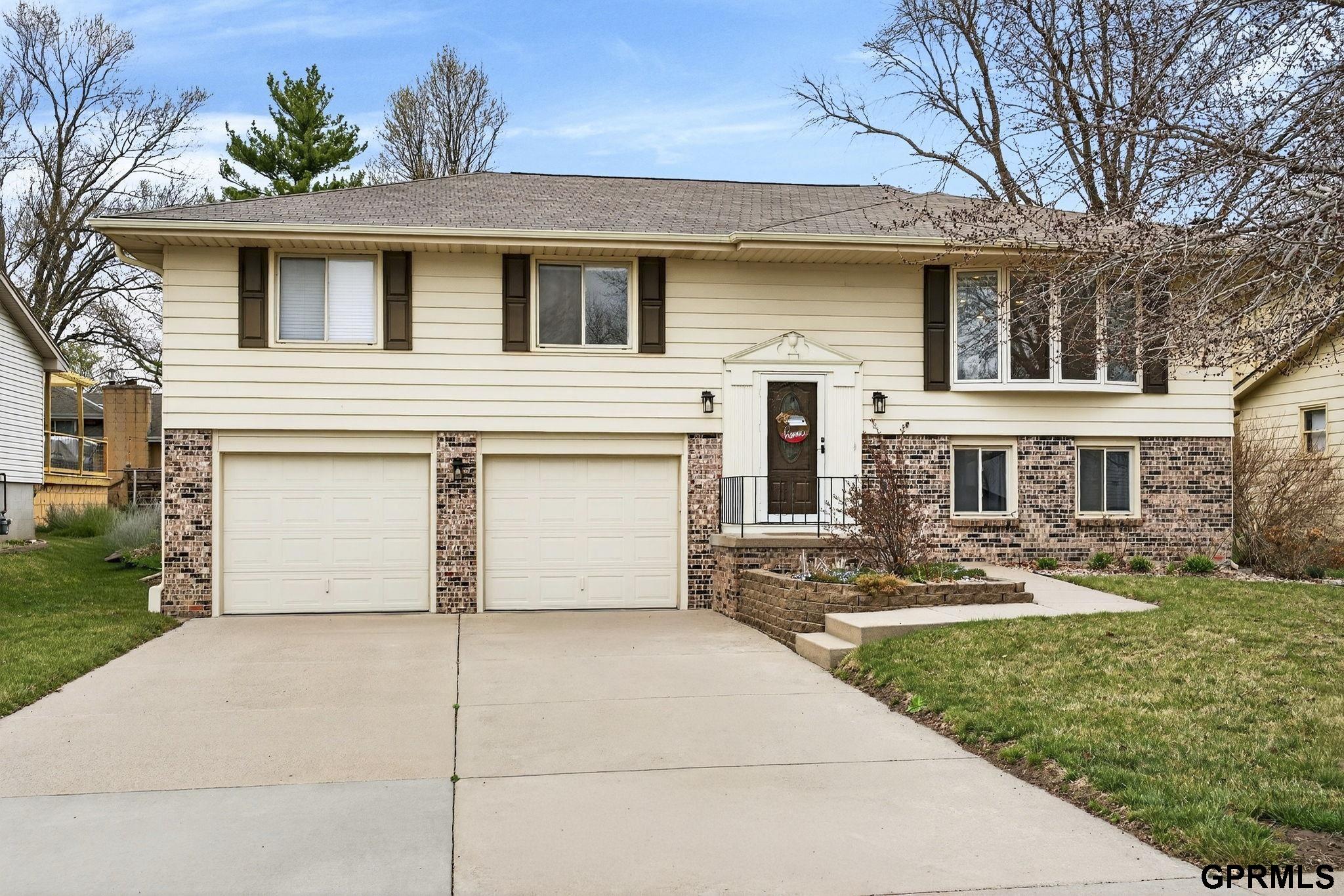 2105 N 129th Street, Omaha, NE, 68164