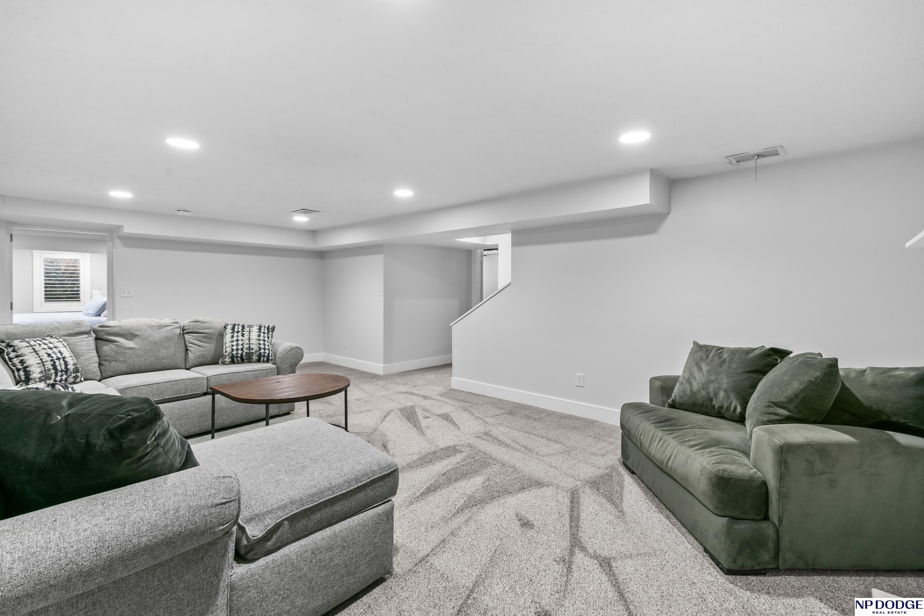 1156 93rd Avenue, Omaha, NE, 68124