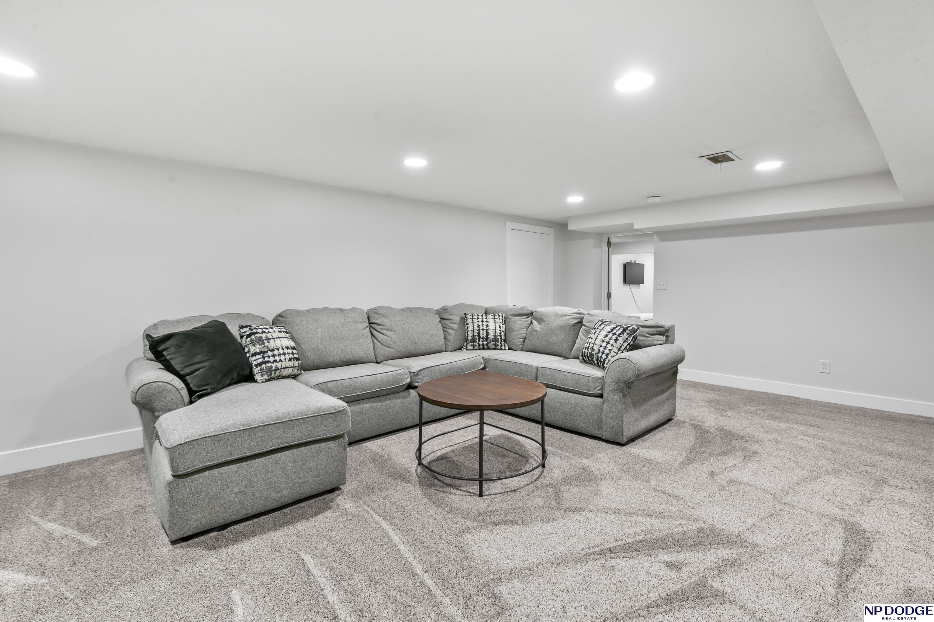 1156 93rd Avenue, Omaha, NE, 68124