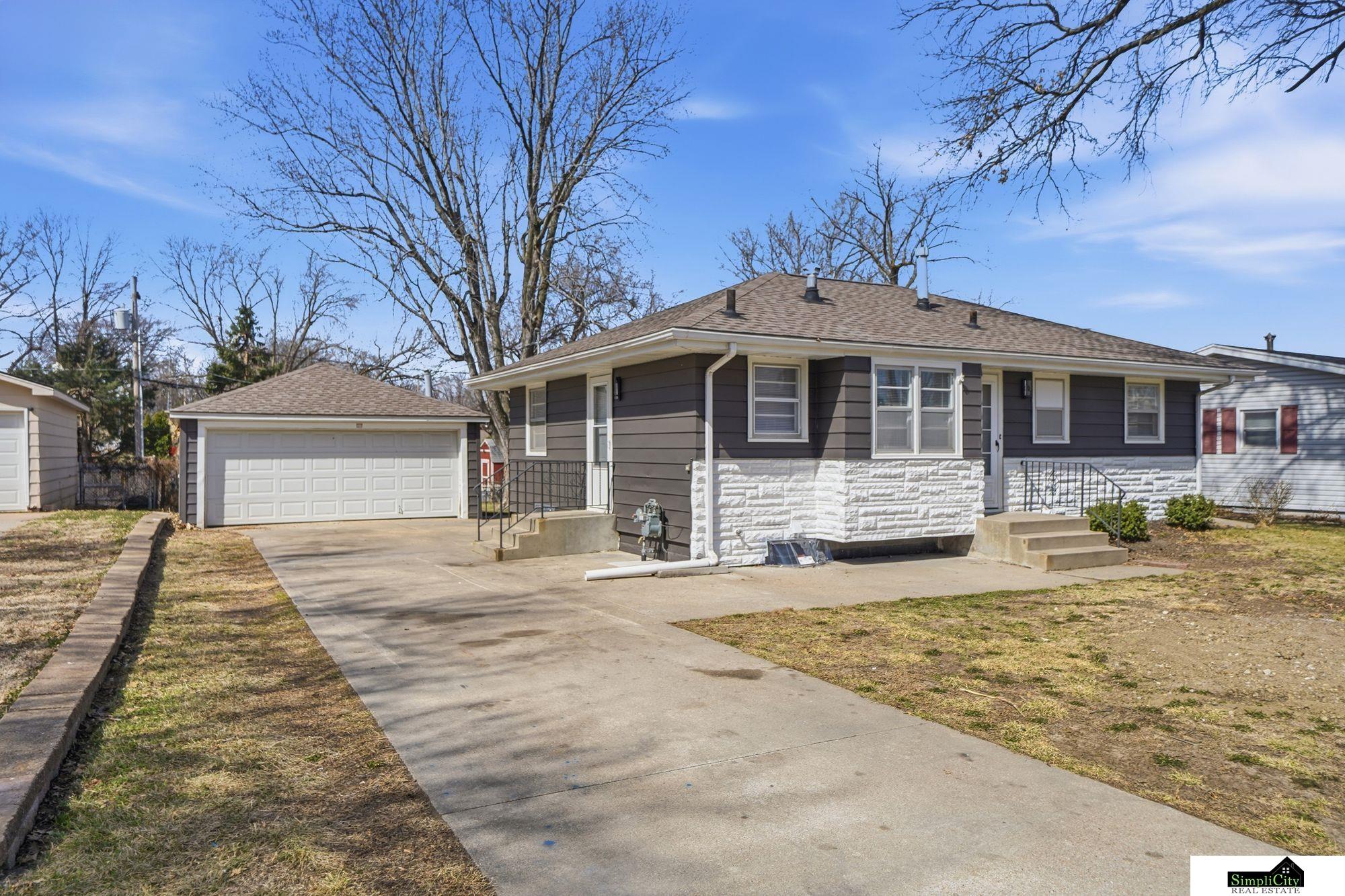 350 38 Street, Lincoln, NE, 68510