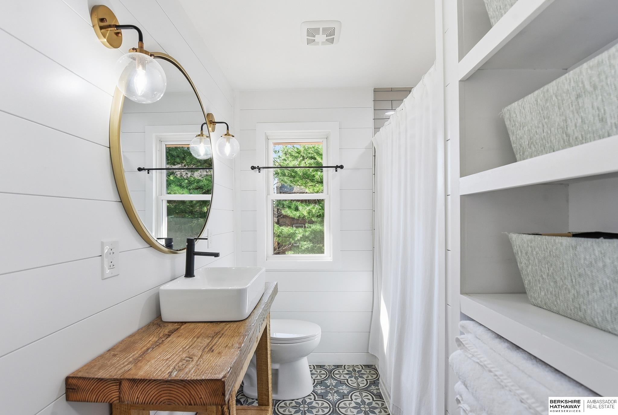 2510 N 51st Street, Omaha, NE, 68104