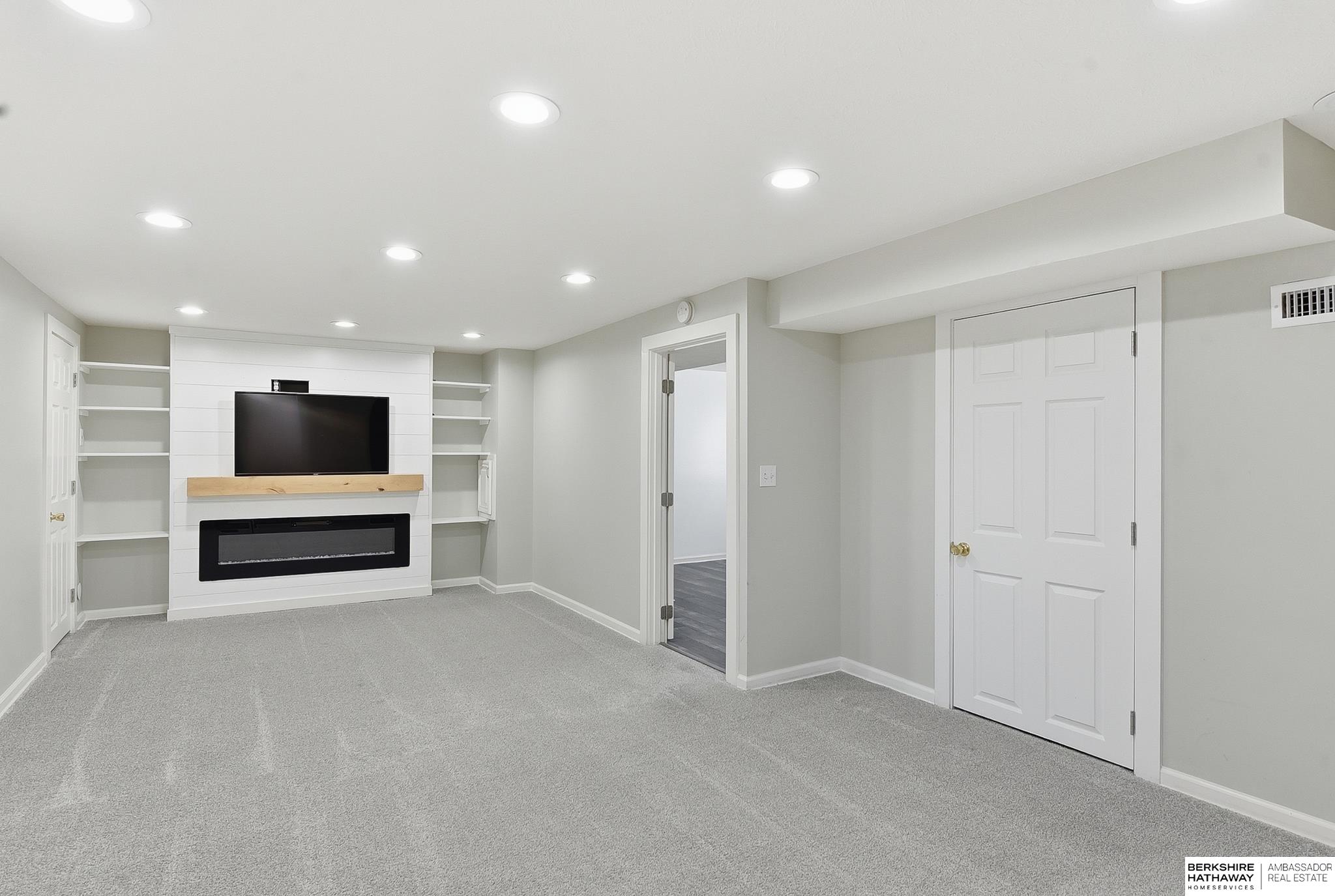 2510 N 51st Street, Omaha, NE, 68104