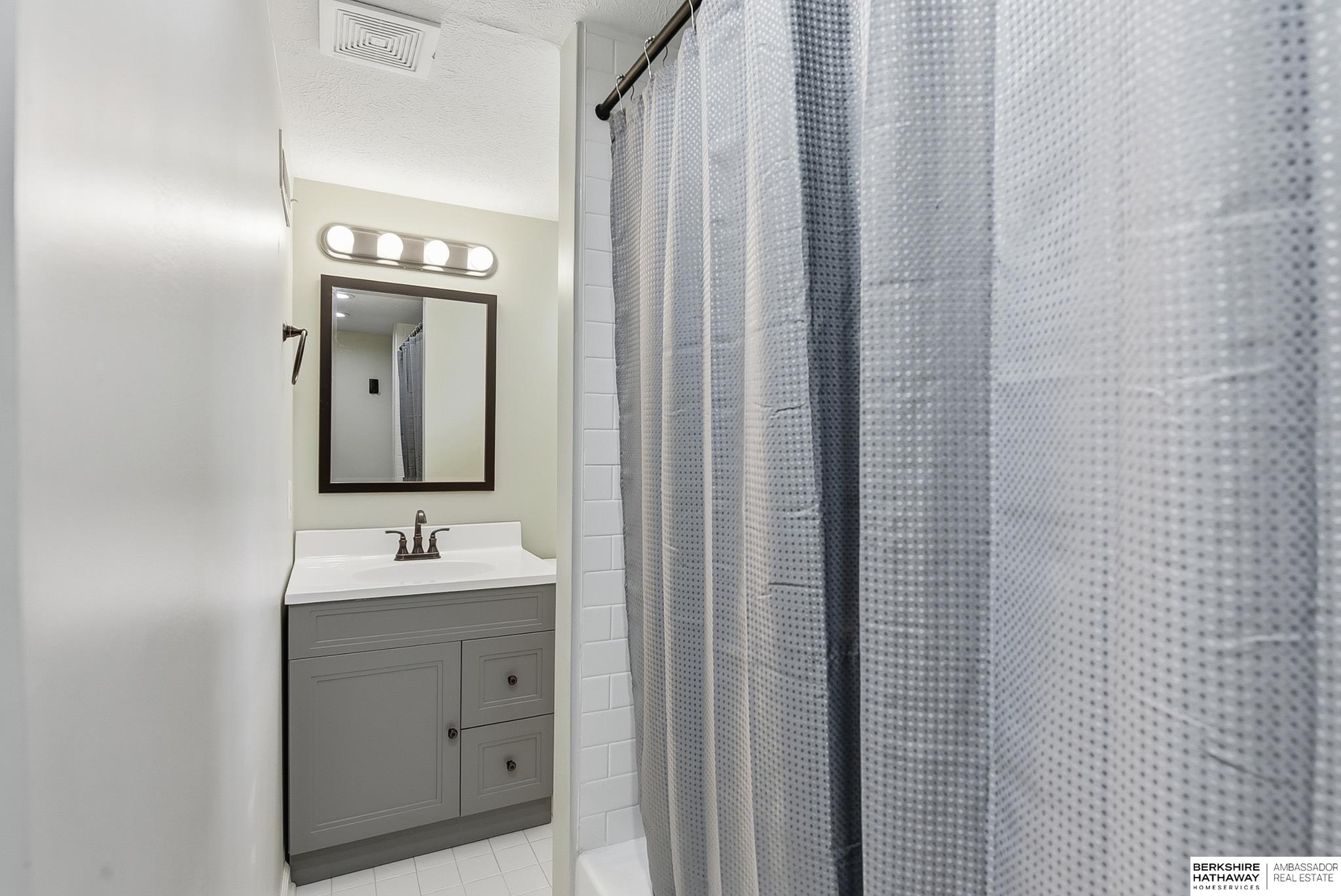 2510 N 51st Street, Omaha, NE, 68104