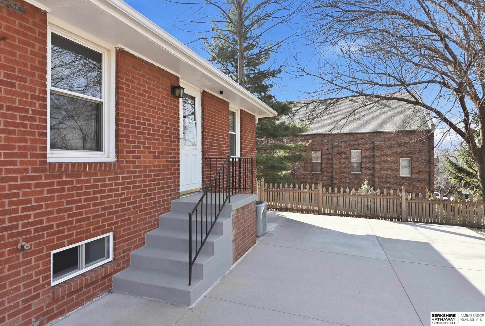 2510 N 51st Street, Omaha, NE, 68104