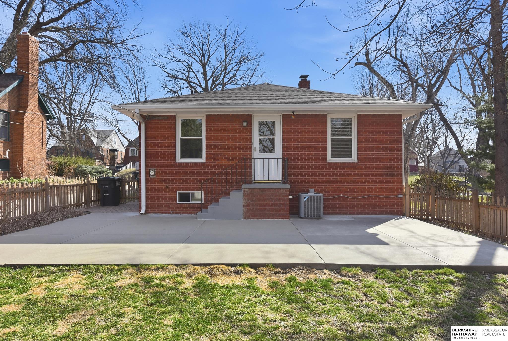 2510 N 51st Street, Omaha, NE, 68104