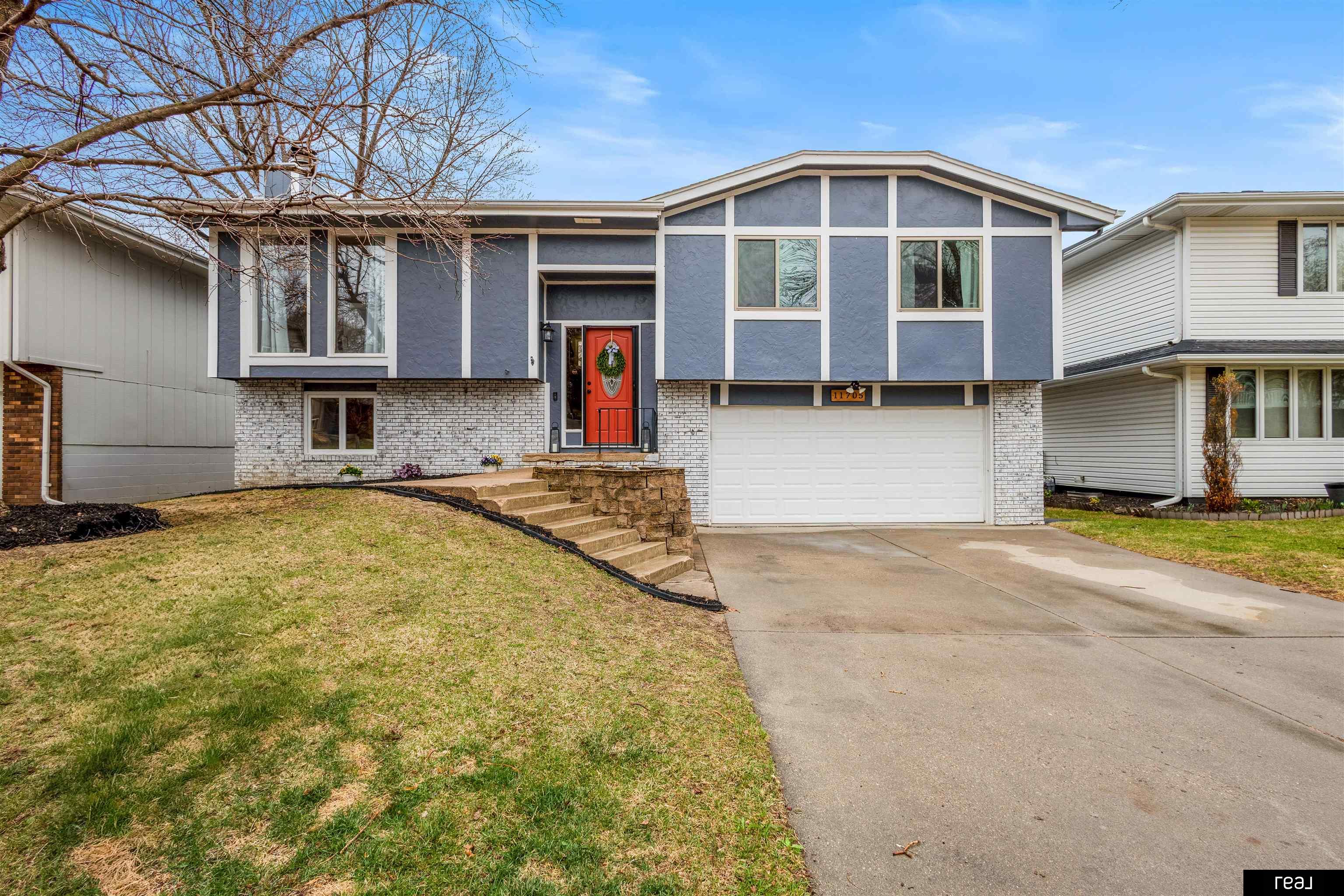 2105 N 129th Street, Omaha, NE, 68164