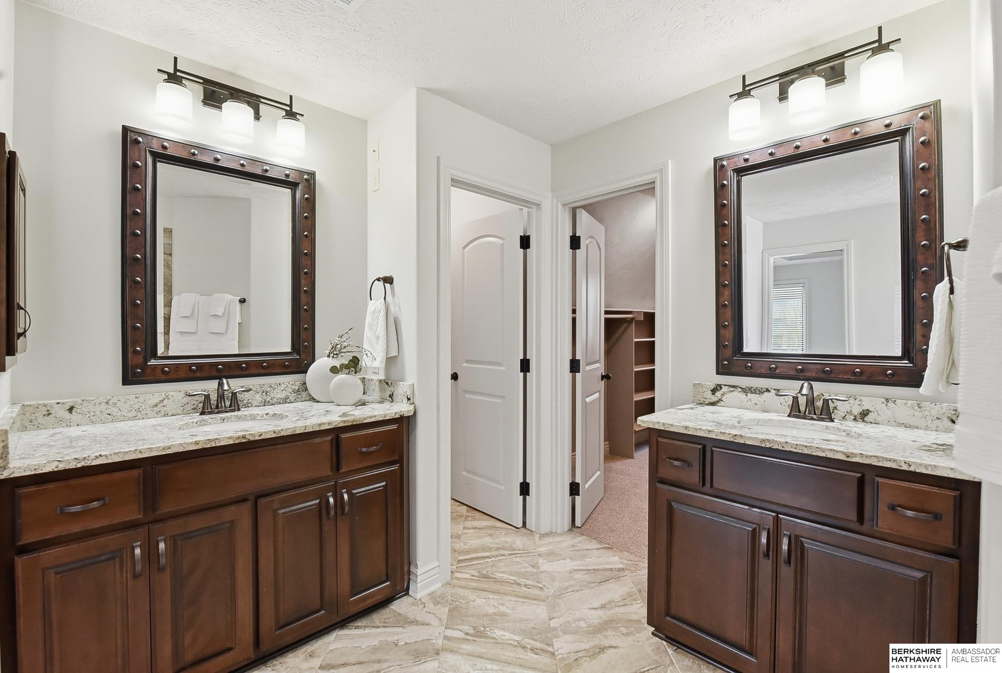 12411 Osprey Lane, Papillion, NE, 68046