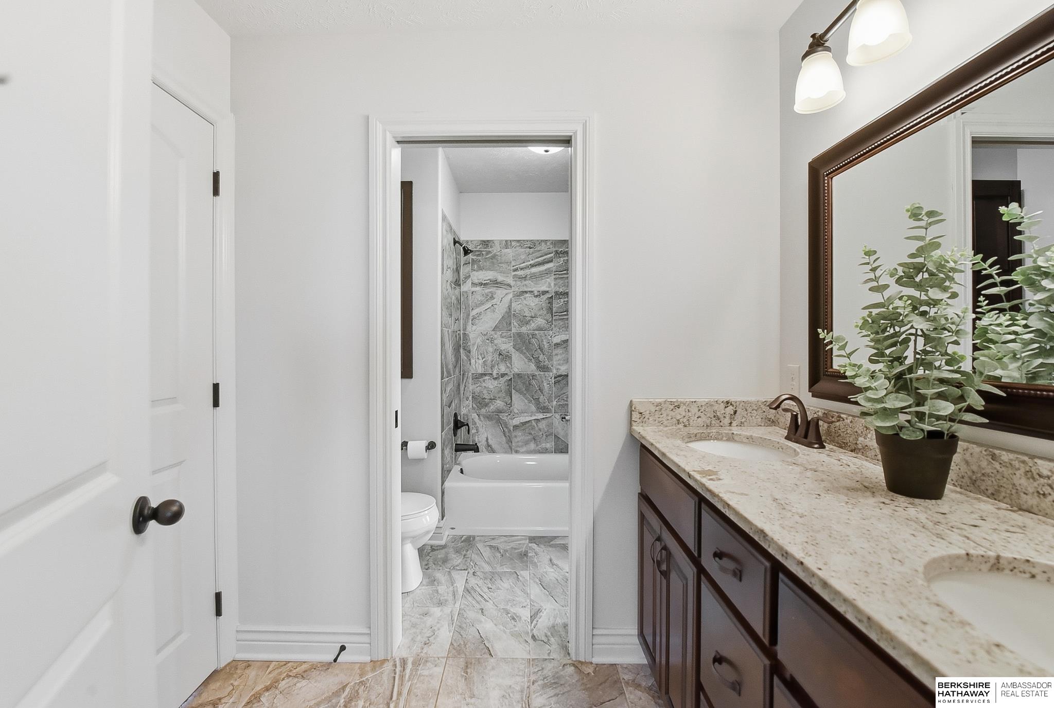 12411 Osprey Lane, Papillion, NE, 68046