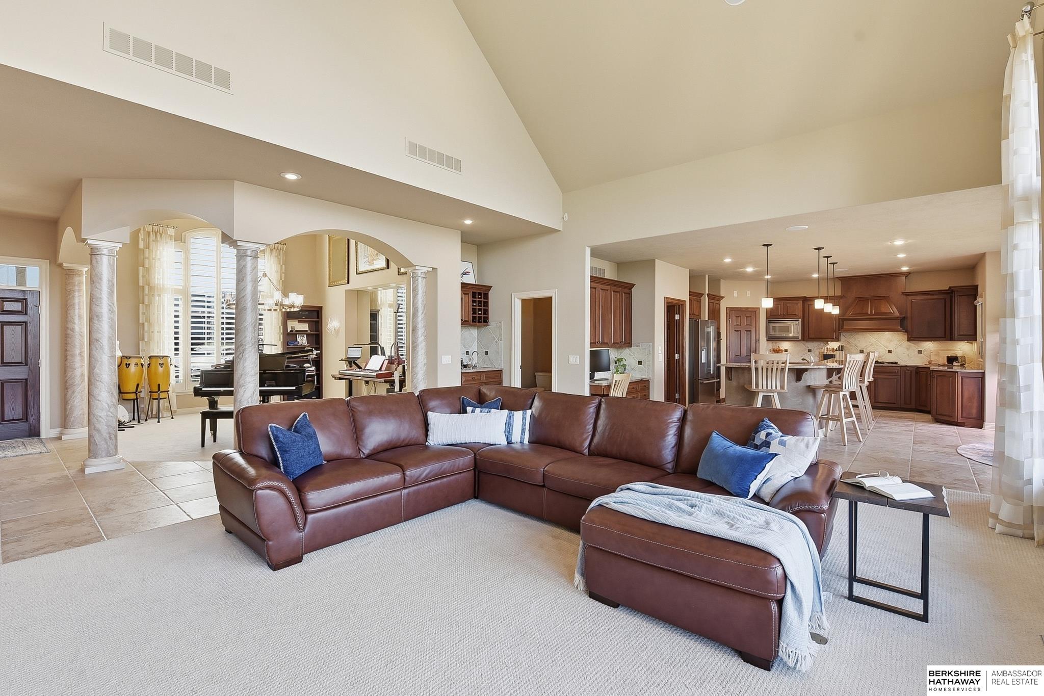 4802 Lakeside Circle, Bellevue, NE, 68133