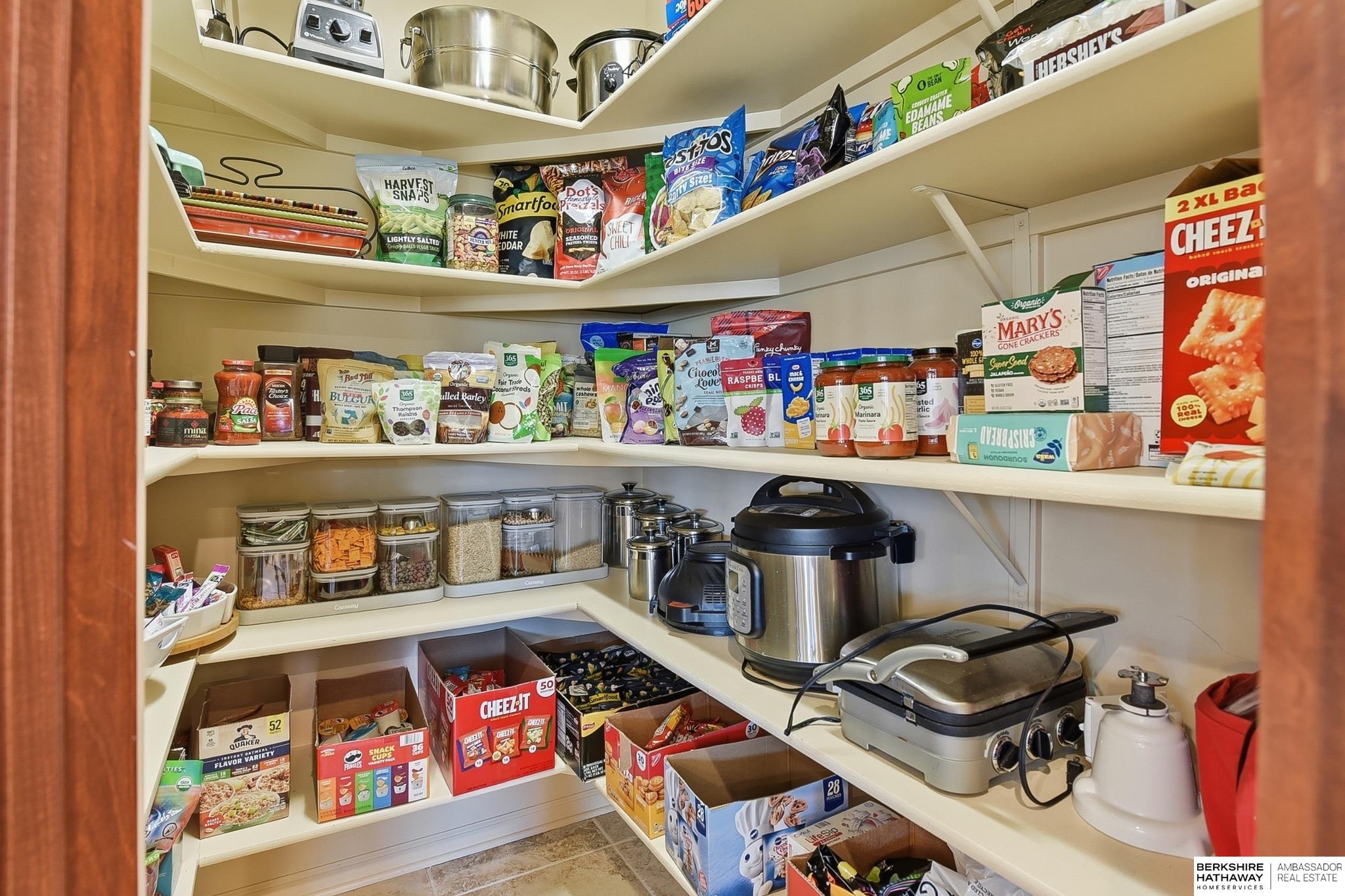 4802 Lakeside Circle, Bellevue, NE, 68133