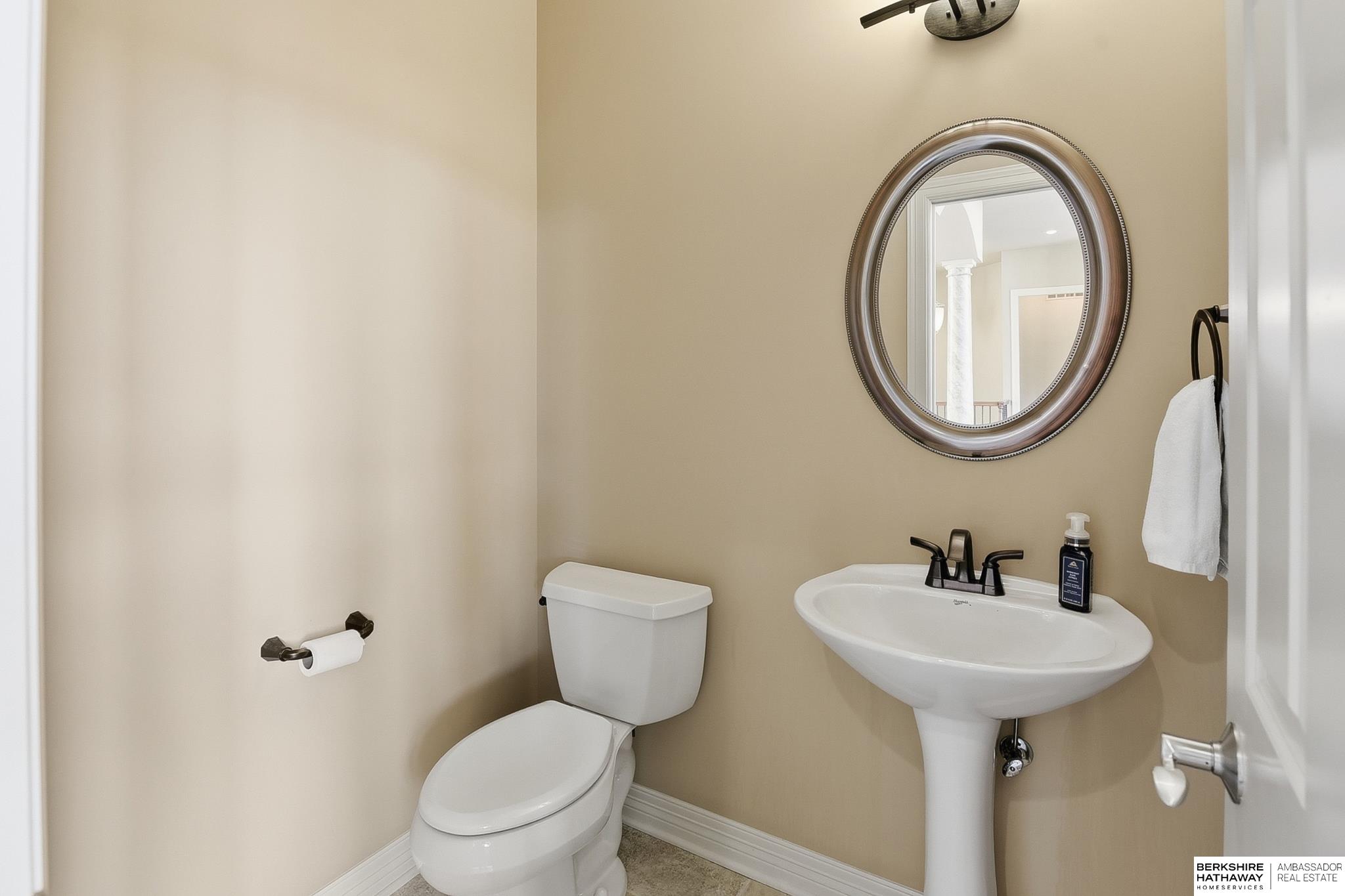 4802 Lakeside Circle, Bellevue, NE, 68133