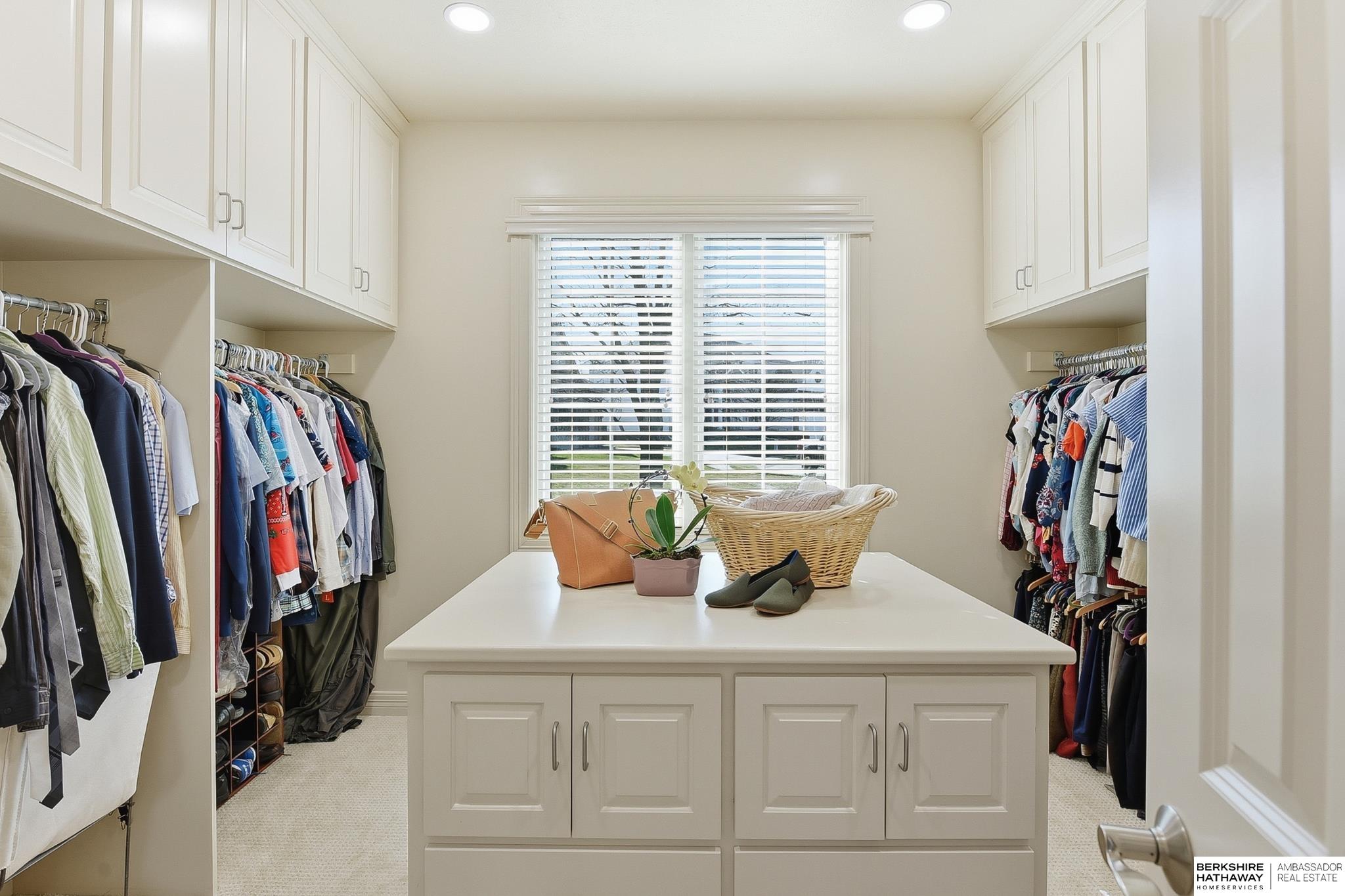 4802 Lakeside Circle, Bellevue, NE, 68133