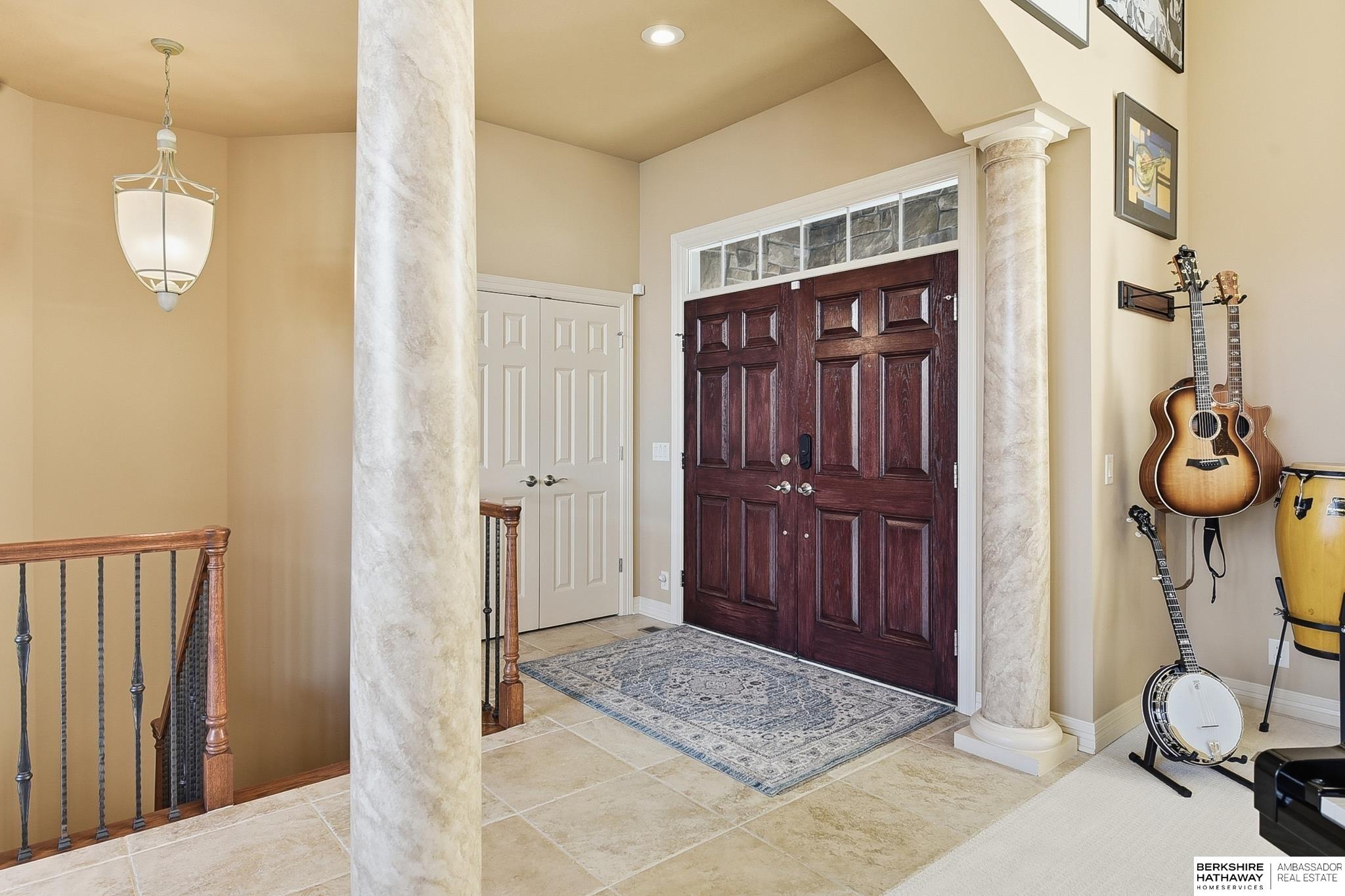 4802 Lakeside Circle, Bellevue, NE, 68133