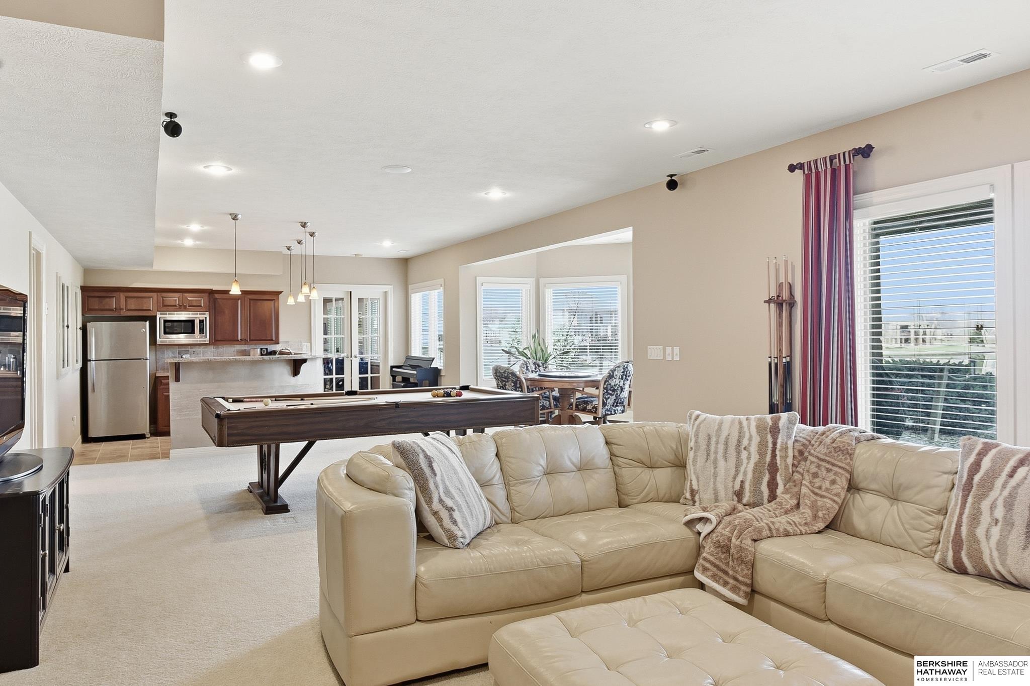 4802 Lakeside Circle, Bellevue, NE, 68133