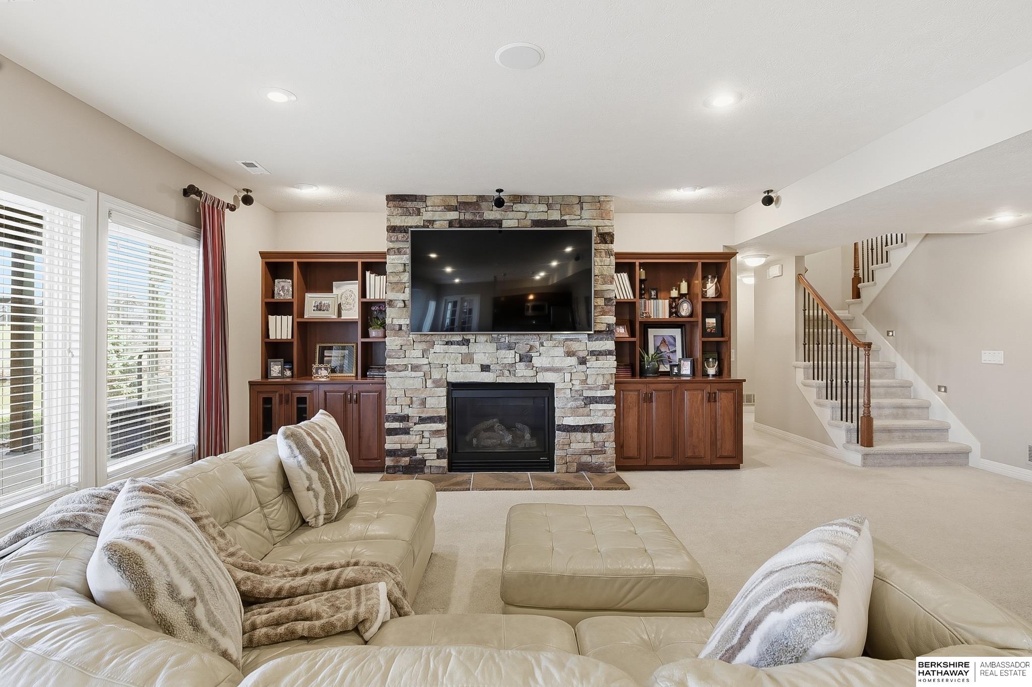 4802 Lakeside Circle, Bellevue, NE, 68133