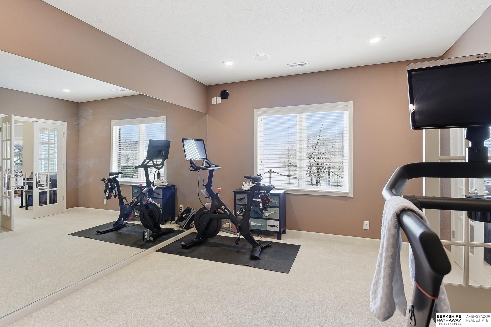 4802 Lakeside Circle, Bellevue, NE, 68133