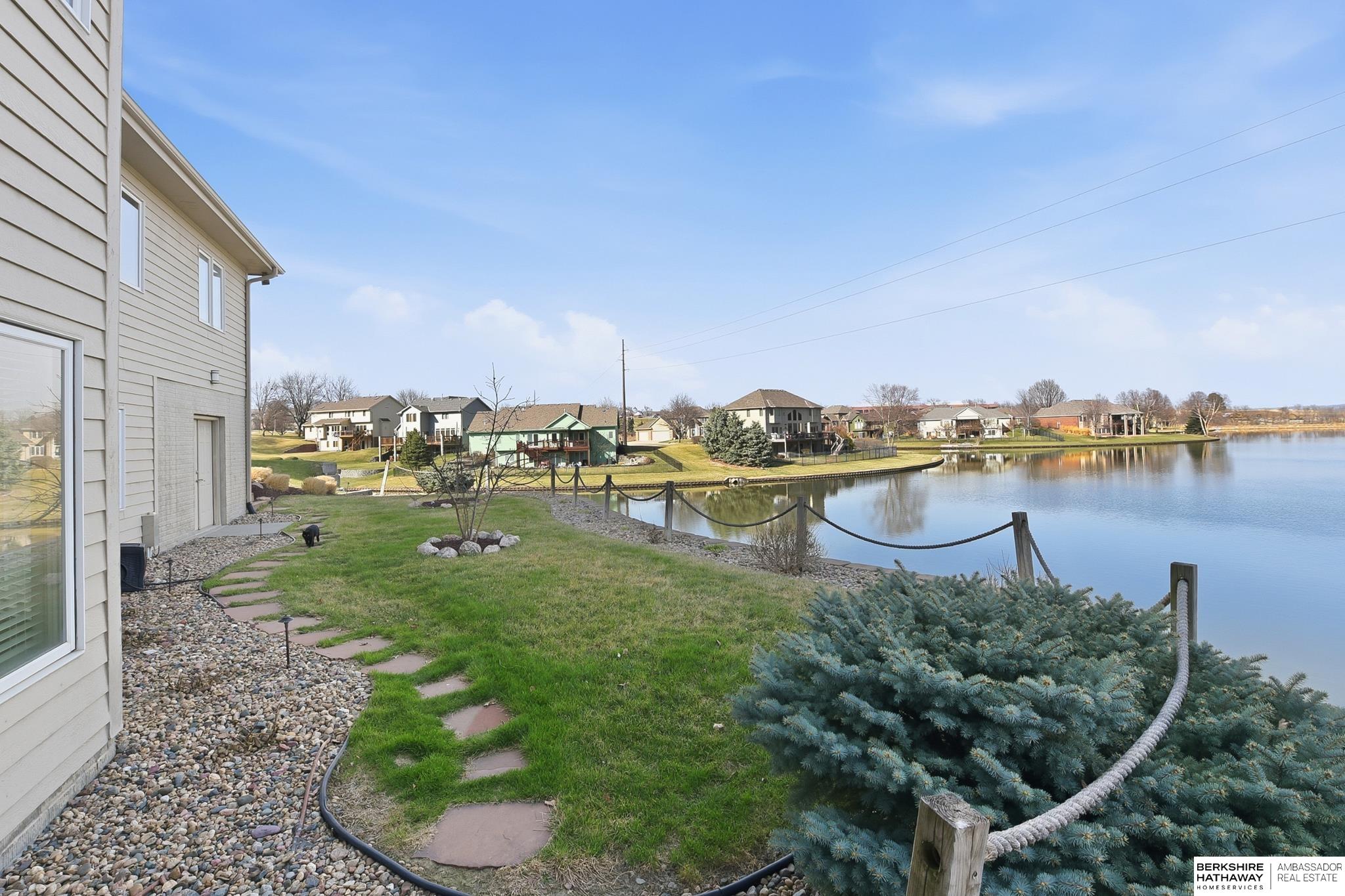 4802 Lakeside Circle, Bellevue, NE, 68133