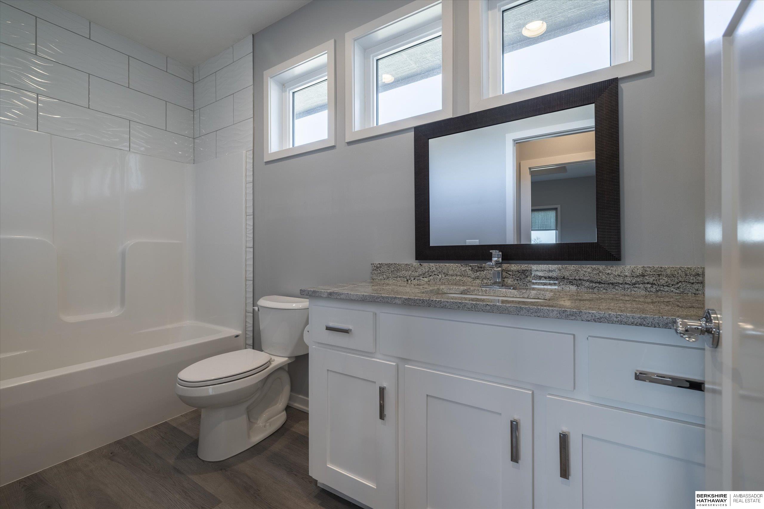 16071 Center West Hadan Drive, Bennington, NE, 68007