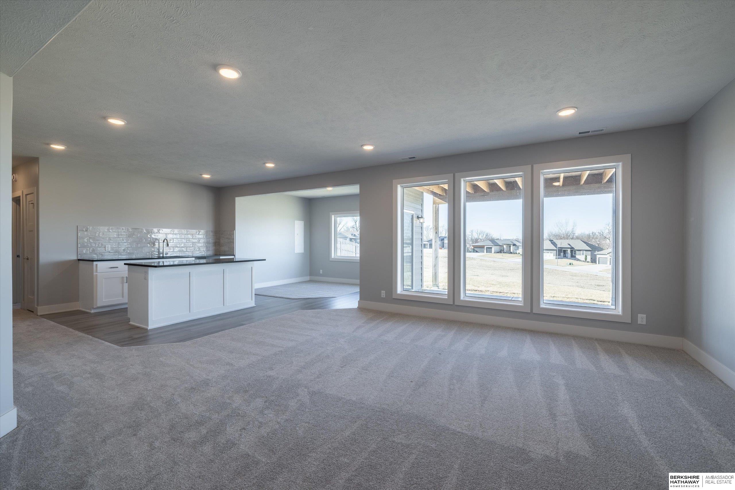 16071 Center West Hadan Drive, Bennington, NE, 68007