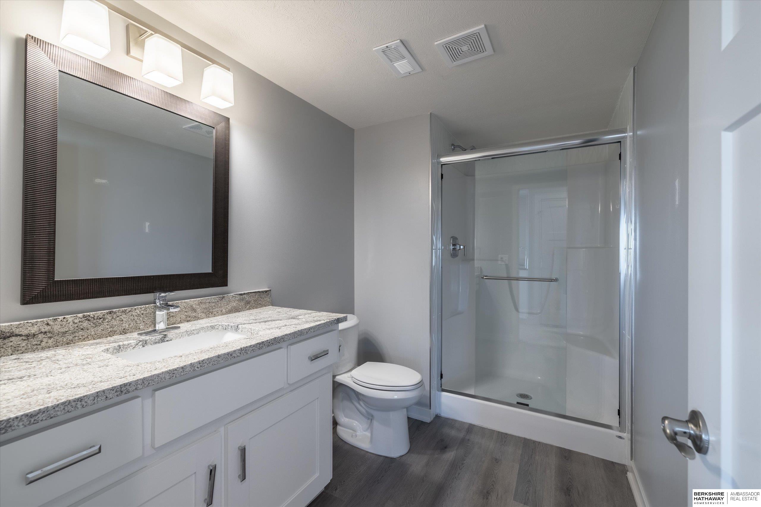 16071 Center West Hadan Drive, Bennington, NE, 68007