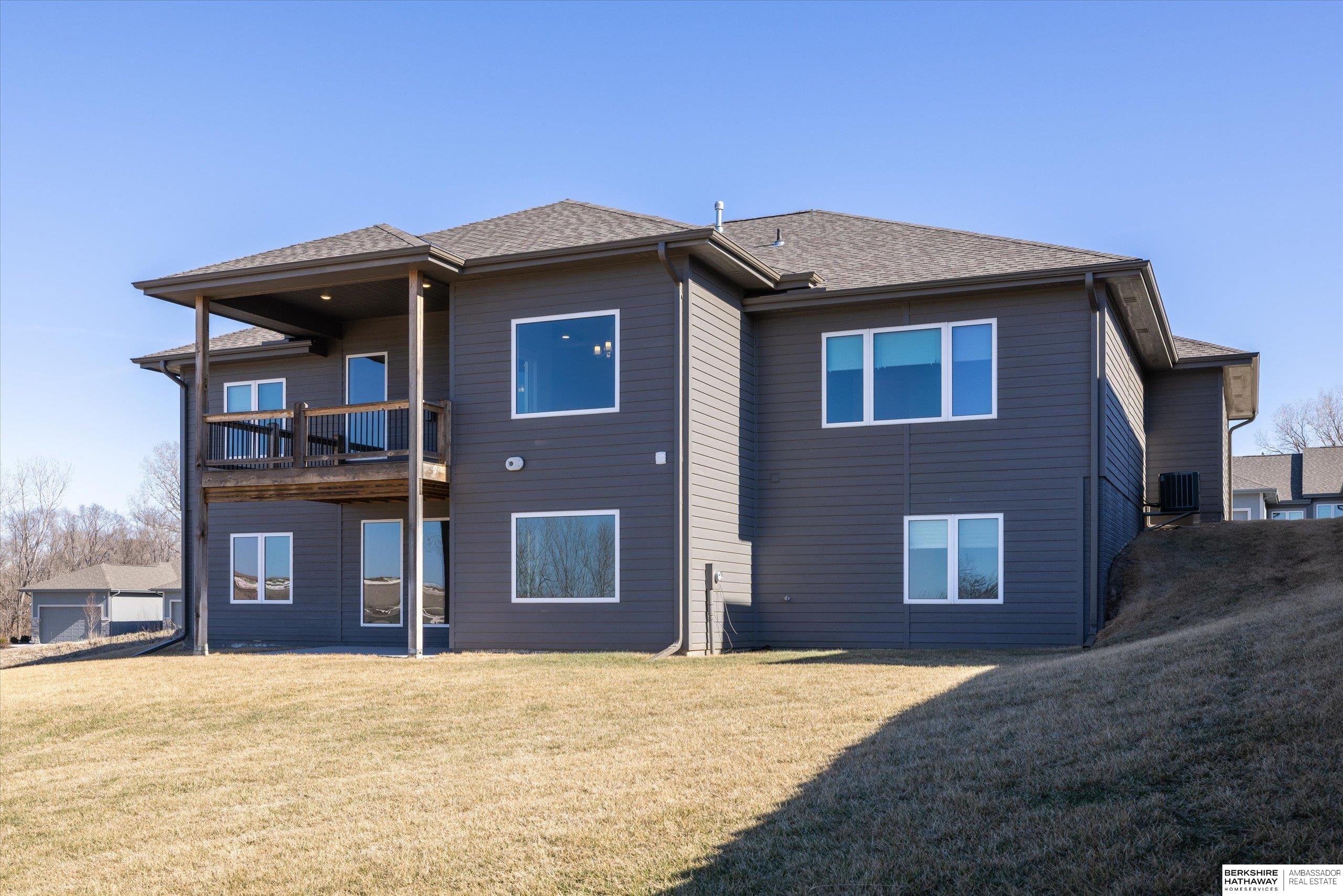 16071 Center West Hadan Drive, Bennington, NE, 68007