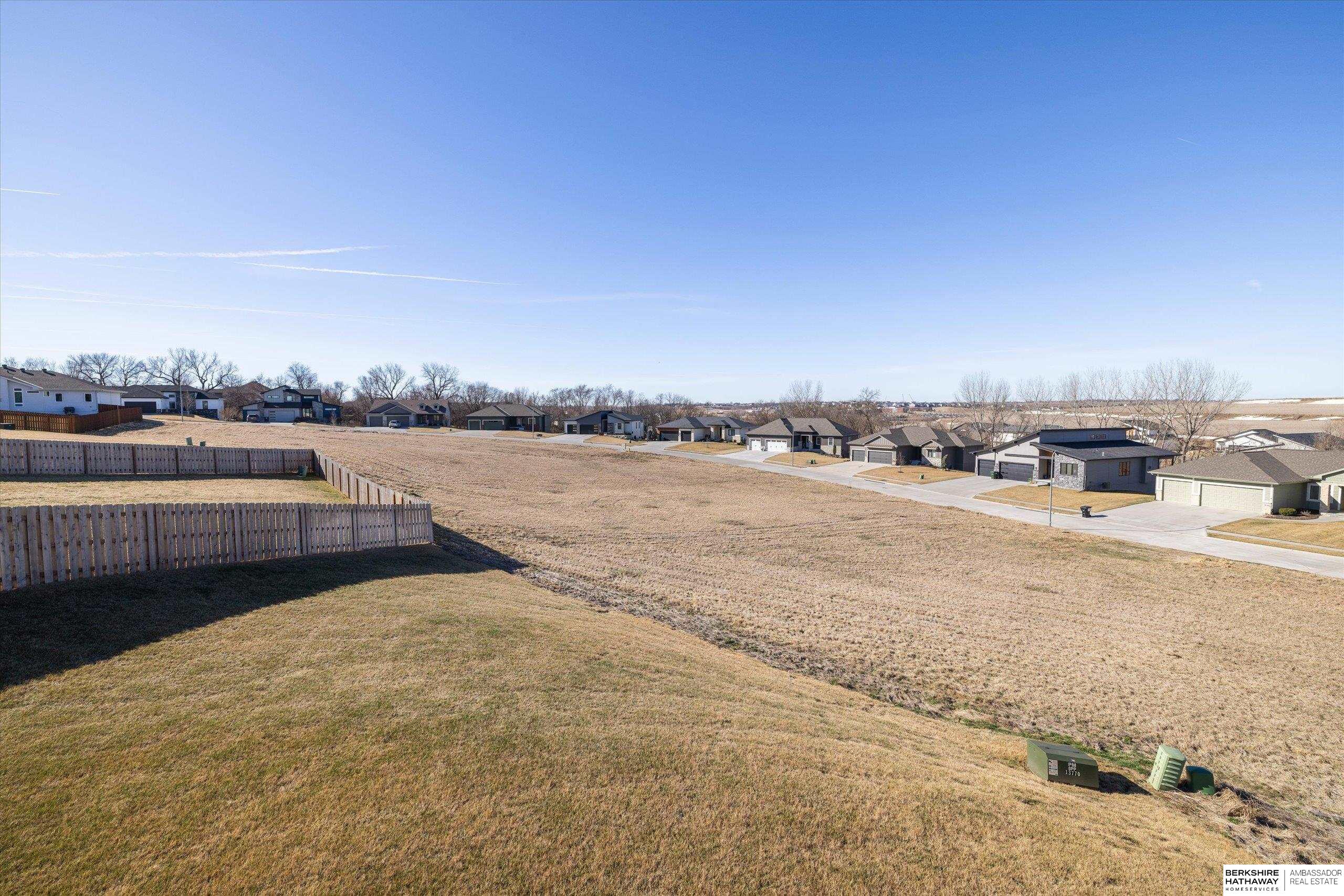 16071 Center West Hadan Drive, Bennington, NE, 68007