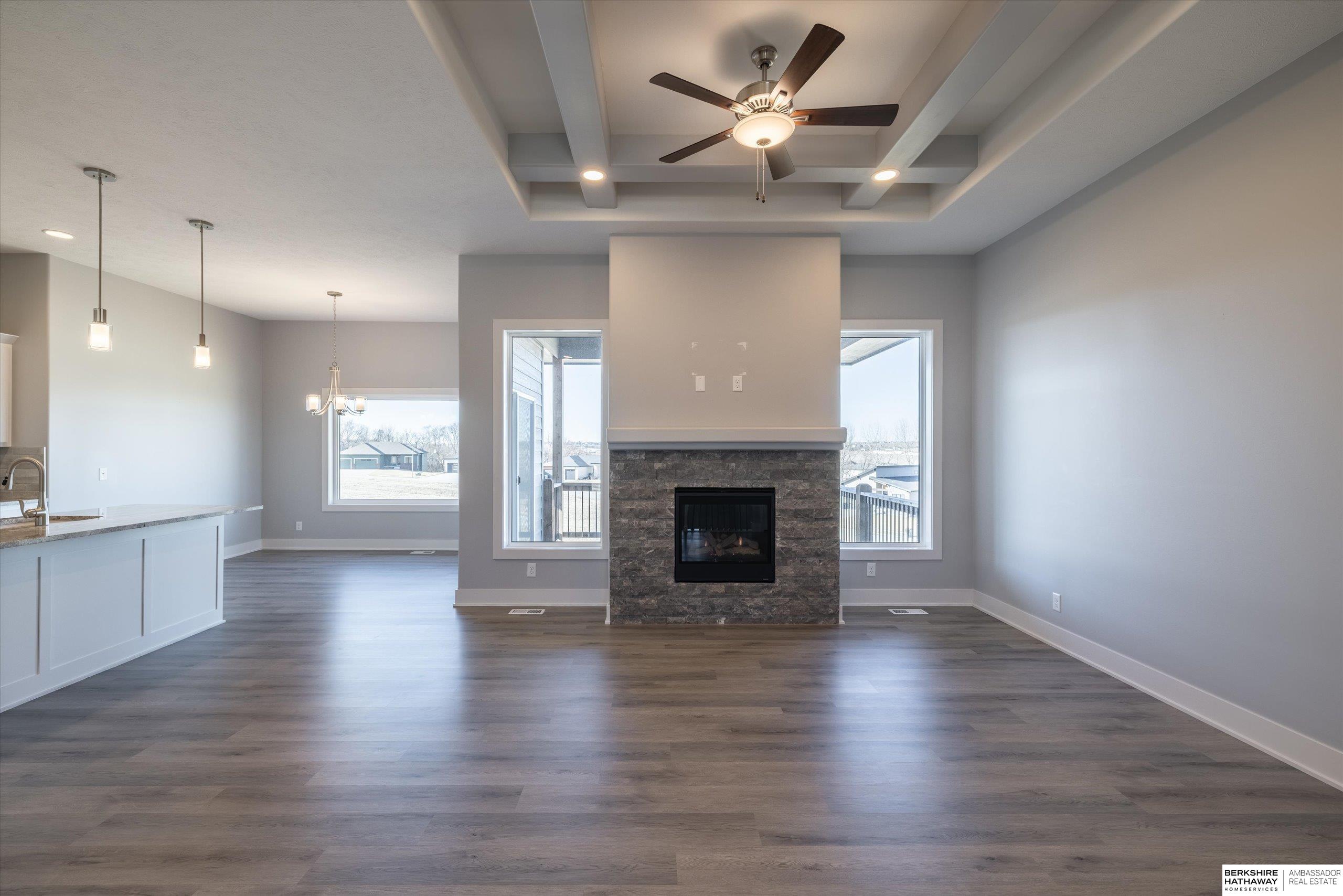 16071 Center West Hadan Drive, Bennington, NE, 68007