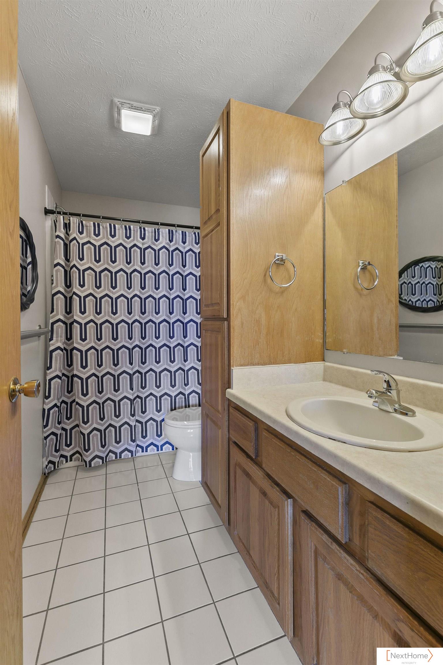 8220 A Street UNIT&nbsp;5, Lincoln, NE, 68510