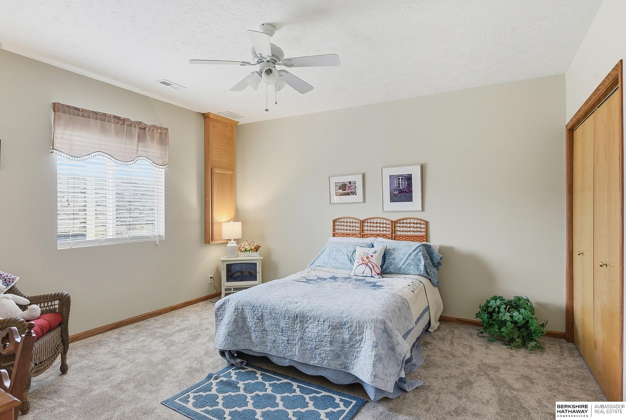 15512 Parker Street, Omaha, NE, 68154