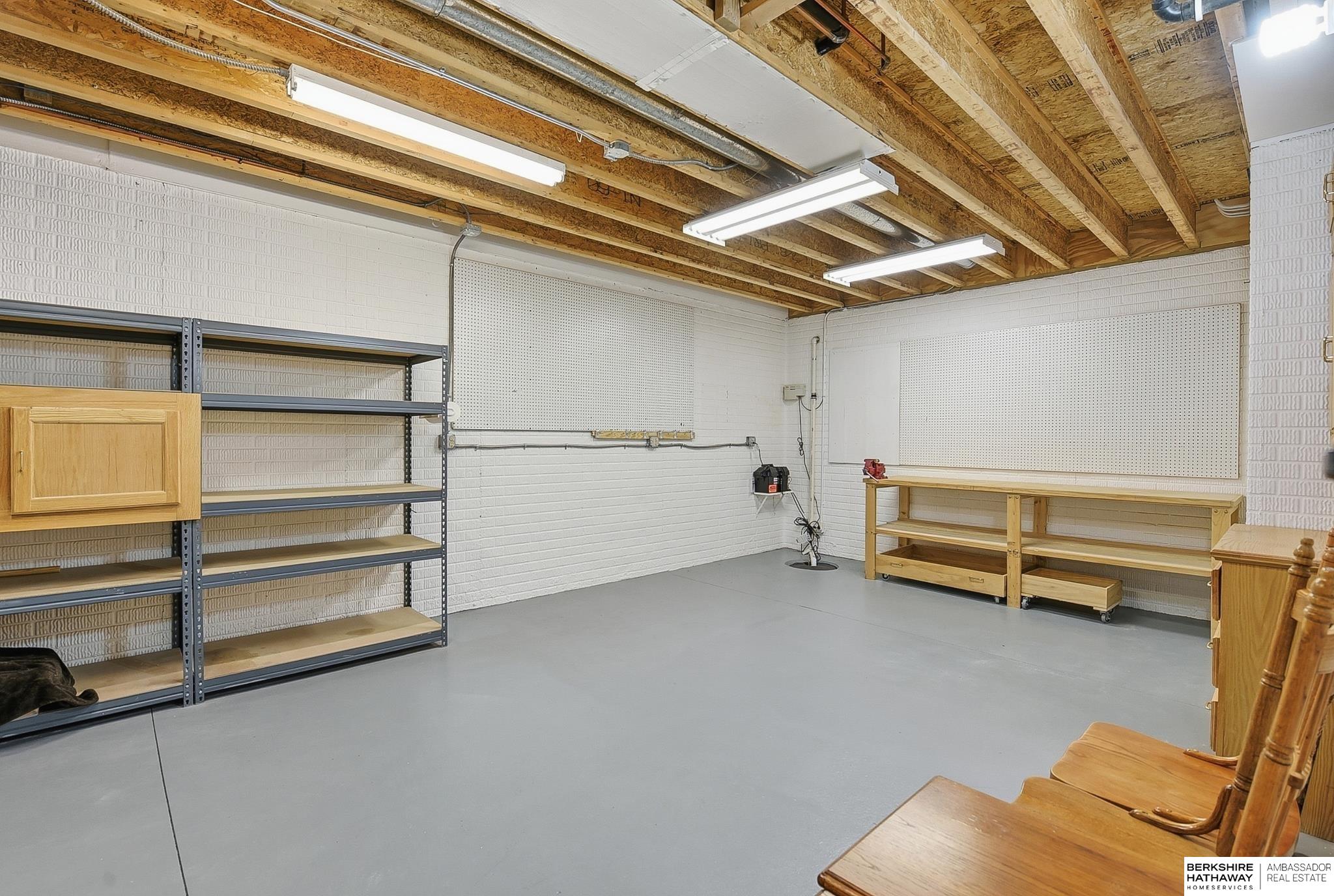 15512 Parker Street, Omaha, NE, 68154