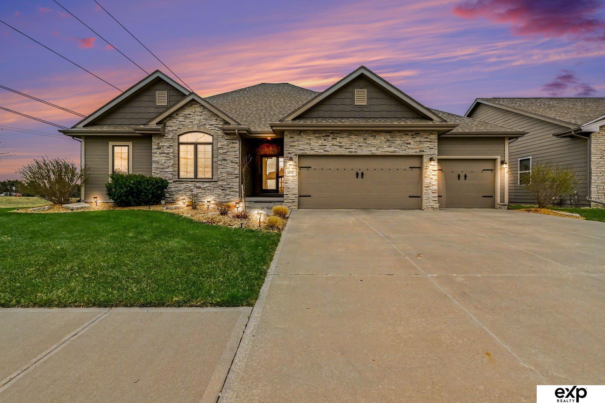 2204 N 182nd Avenue, Elkhorn, NE, 68022