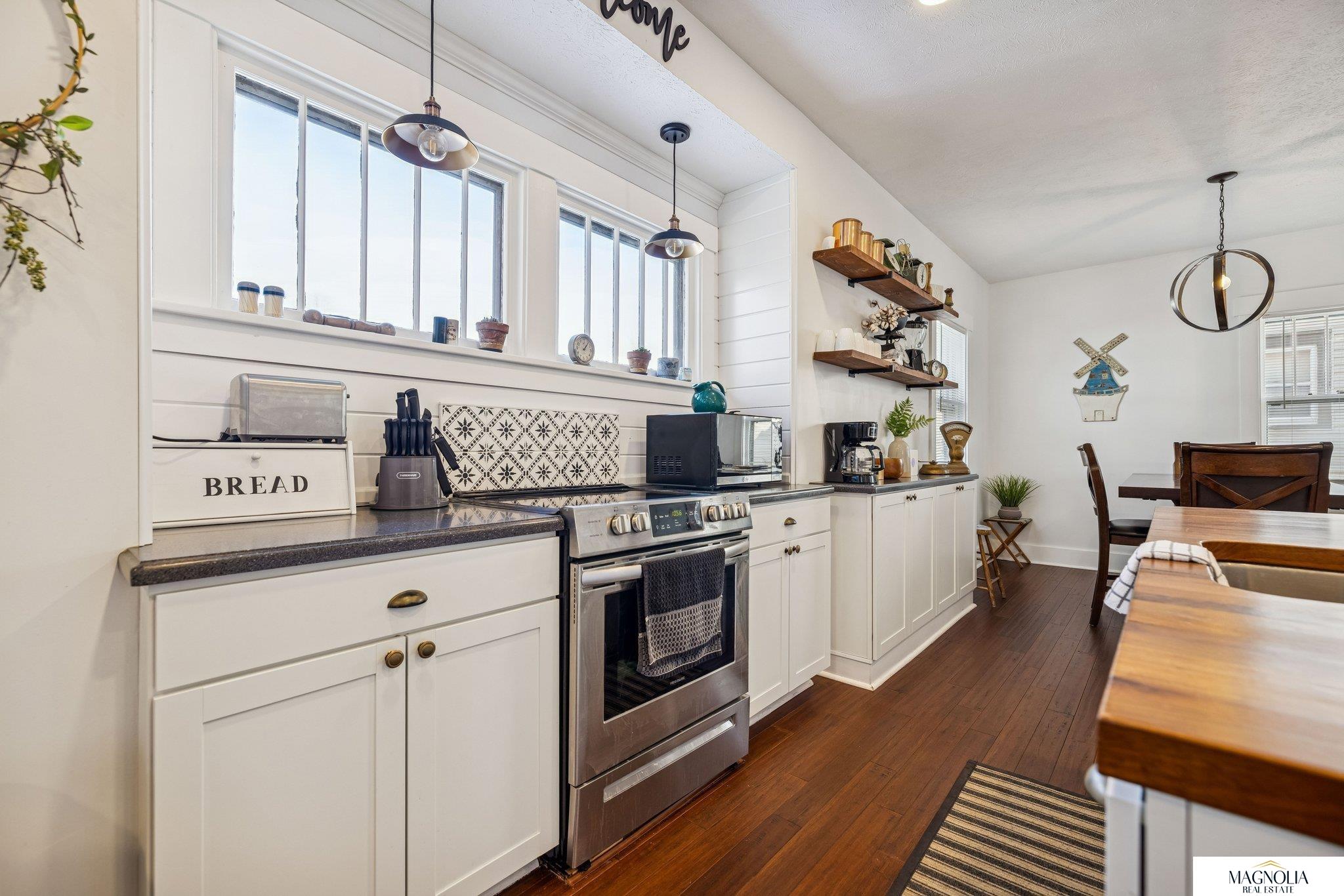 611 elmwood Avenue, Lincoln, NE, 68510