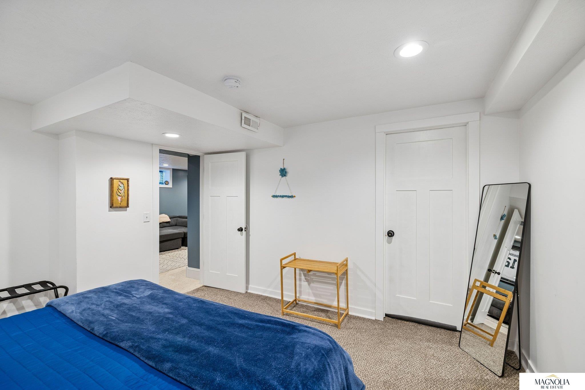 611 elmwood Avenue, Lincoln, NE, 68510