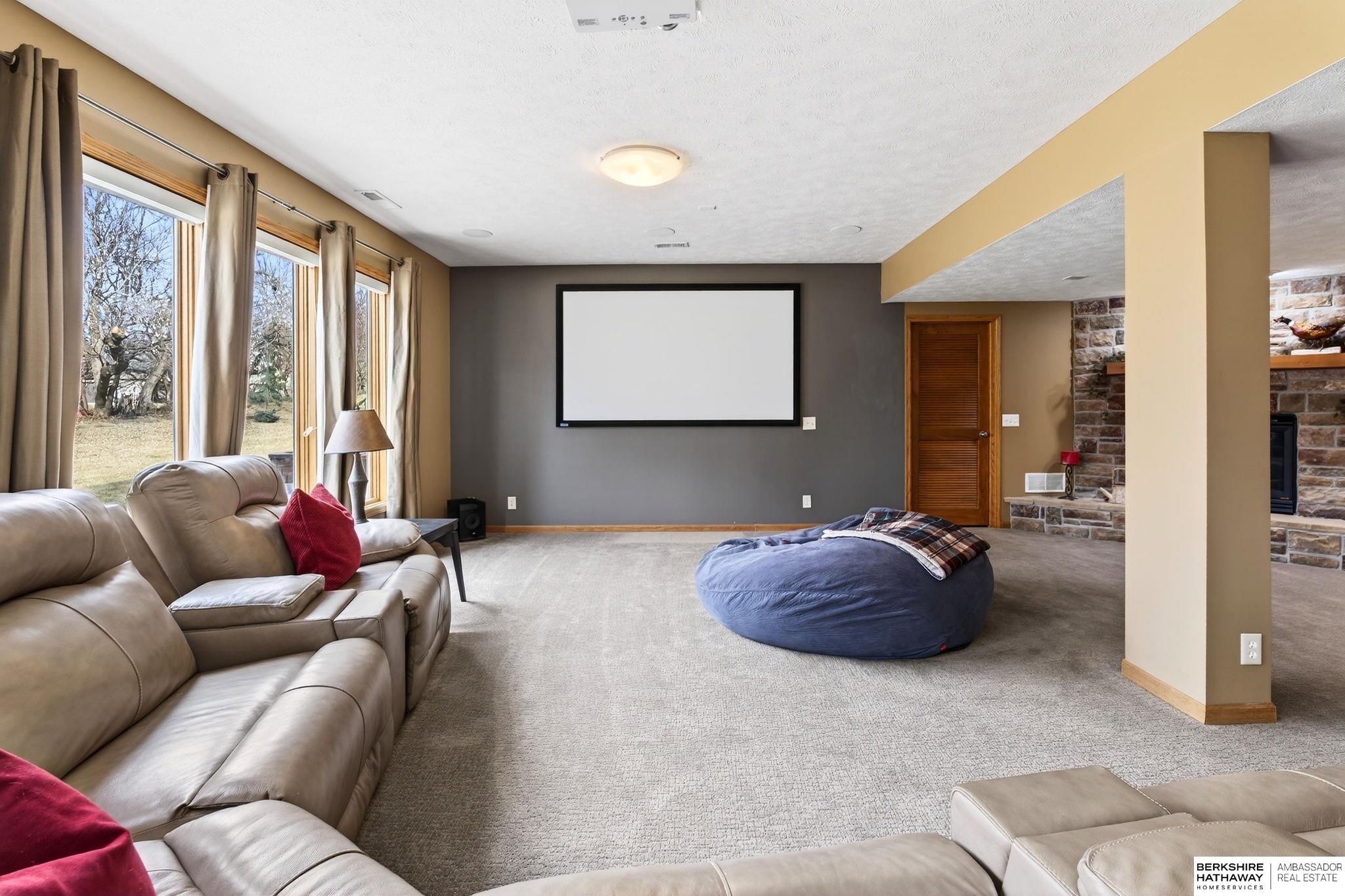 10030 162nd Street, Omaha, NE, 68136