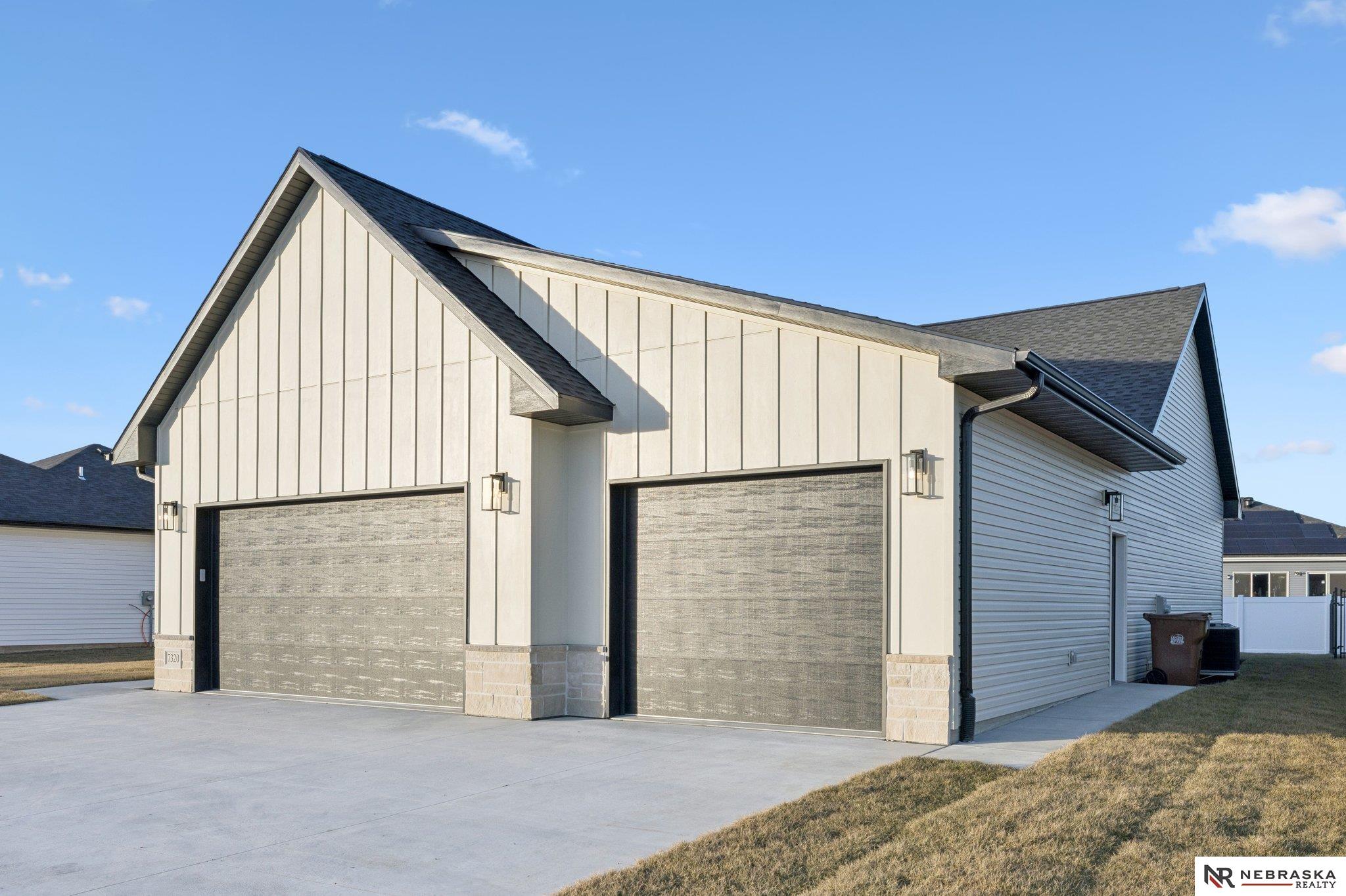 7320 Augustine Avenue, Lincoln, NE, 68516