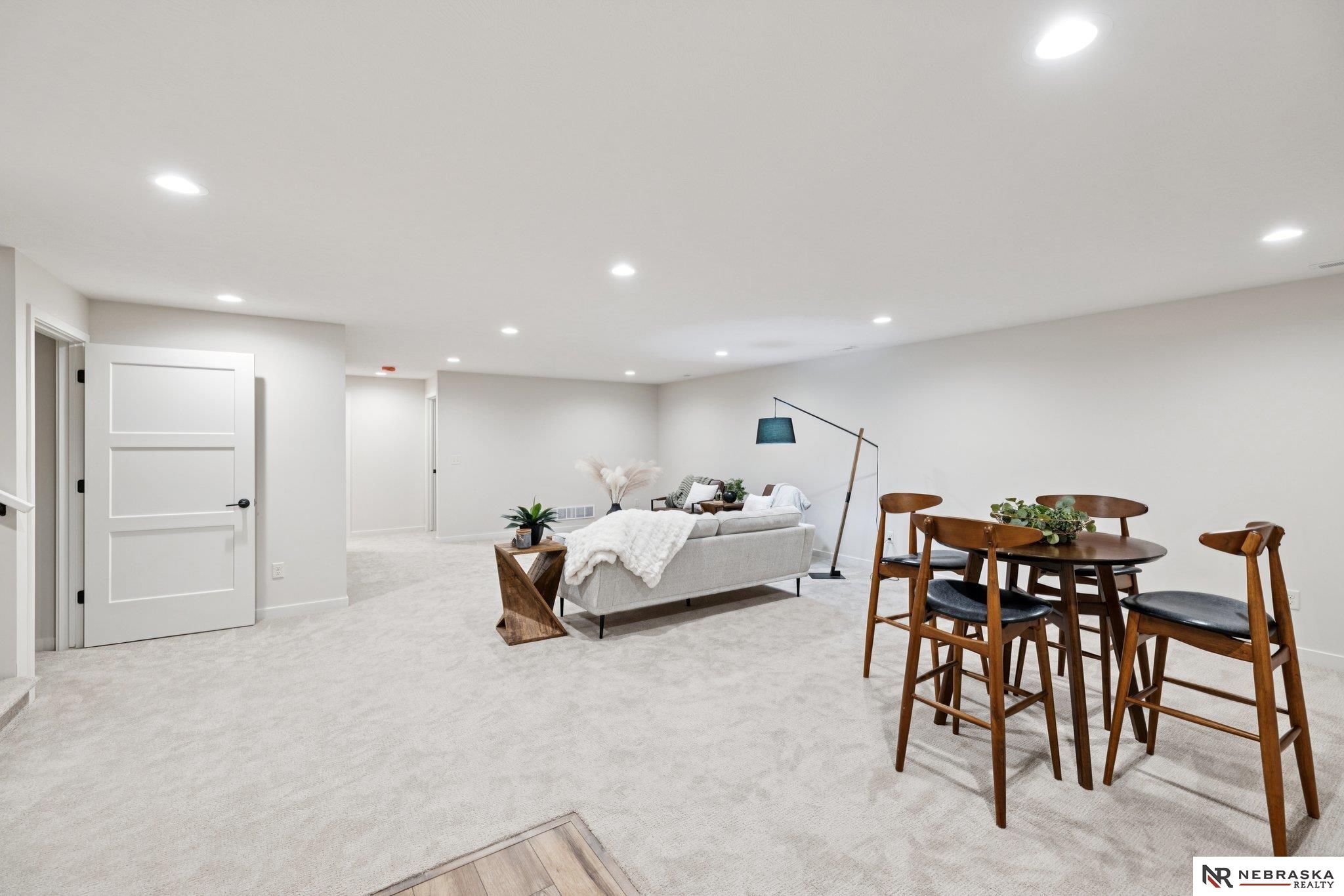 7320 Augustine Avenue, Lincoln, NE, 68516