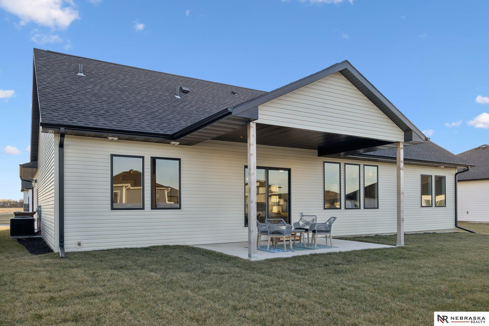 7320 Augustine Avenue, Lincoln, NE, 68516