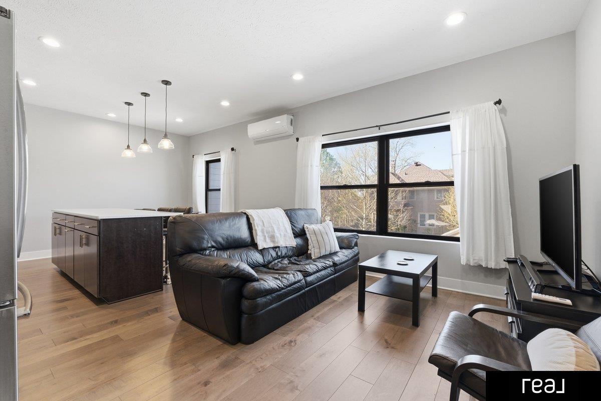 3117 mayberry Plaza, Omaha, NE, 68105