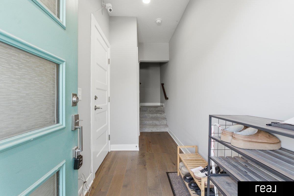 3117 mayberry Plaza, Omaha, NE, 68105