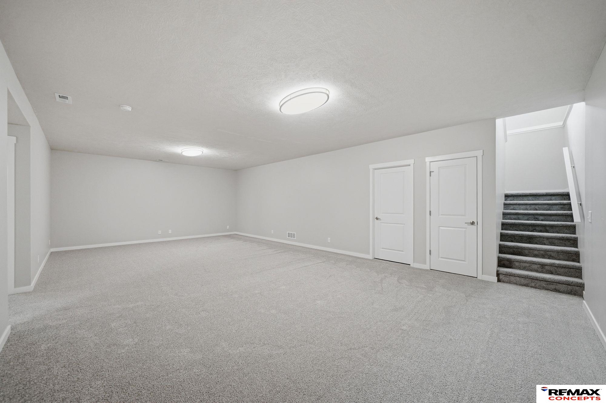 1000 W Sand Dunes Road, Lincoln, NE, 68523