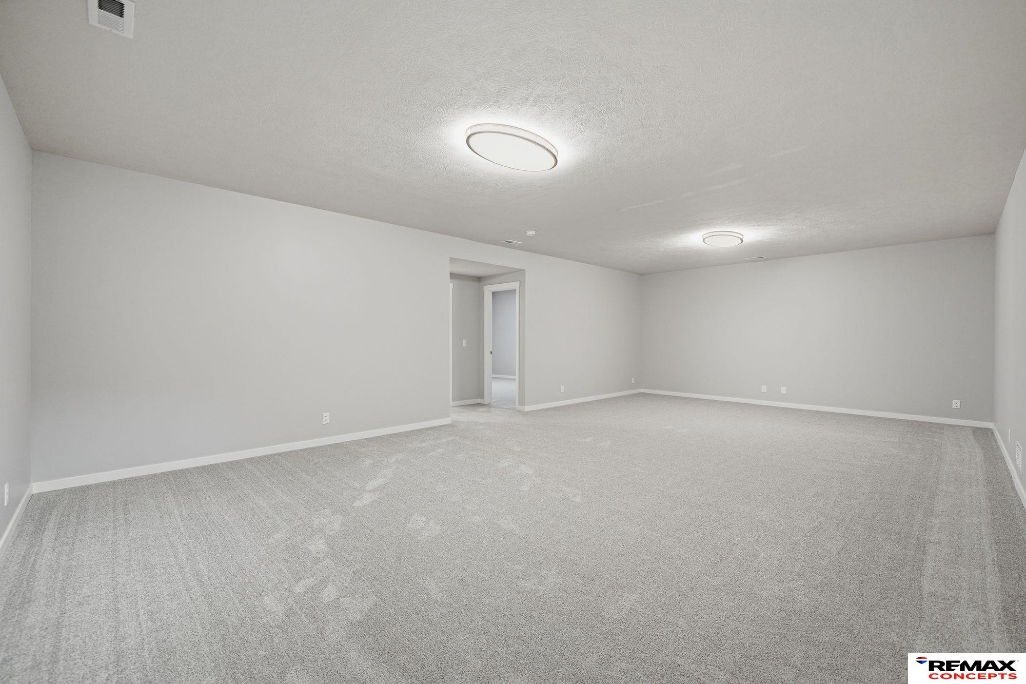 1000 W Sand Dunes Road, Lincoln, NE, 68523