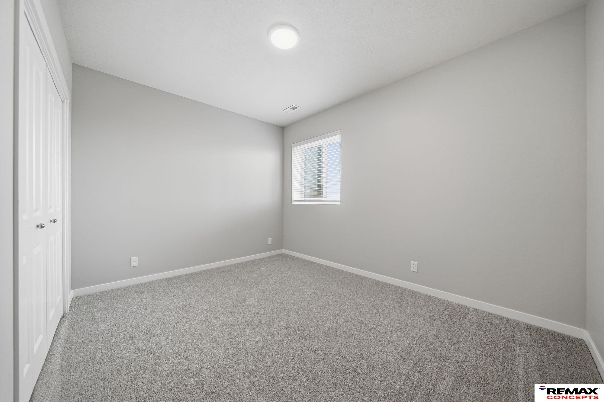 1000 W Sand Dunes Road, Lincoln, NE, 68523