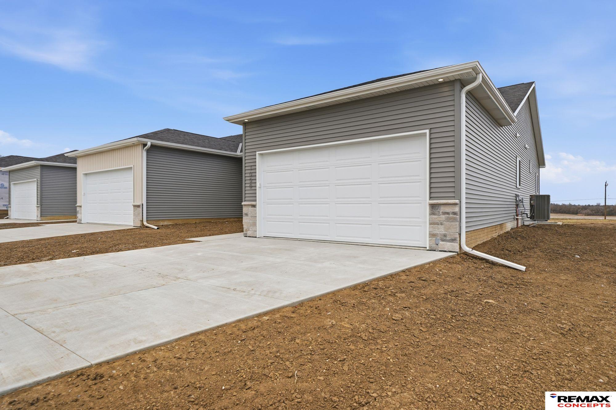 1000 W Sand Dunes Road, Lincoln, NE, 68523