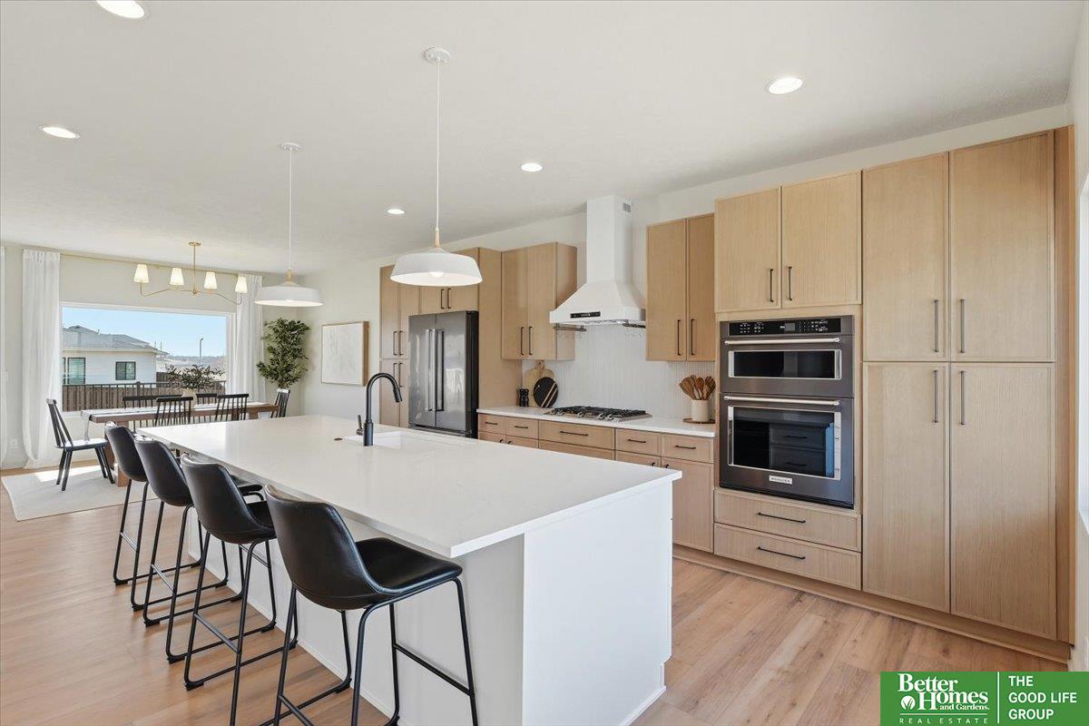 8177 185 Street, Omaha, NE, 68136