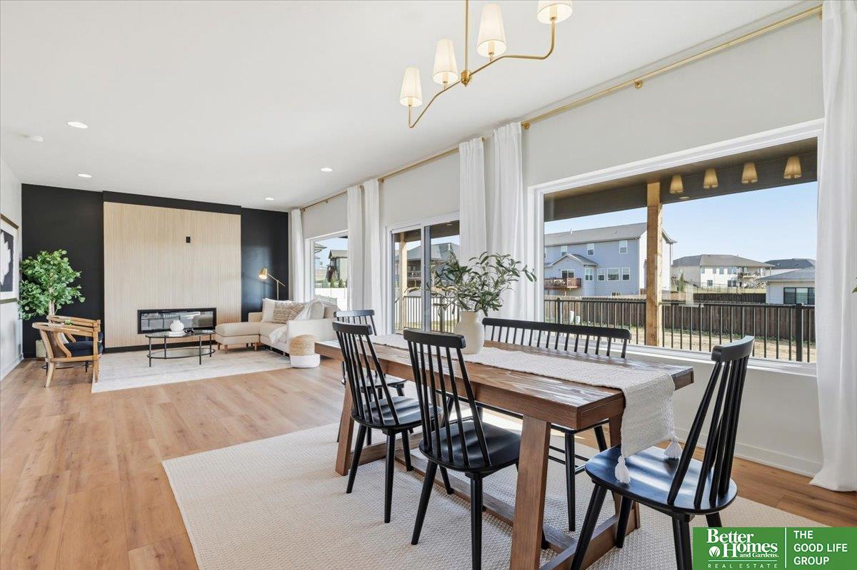 8177 185 Street, Omaha, NE, 68136